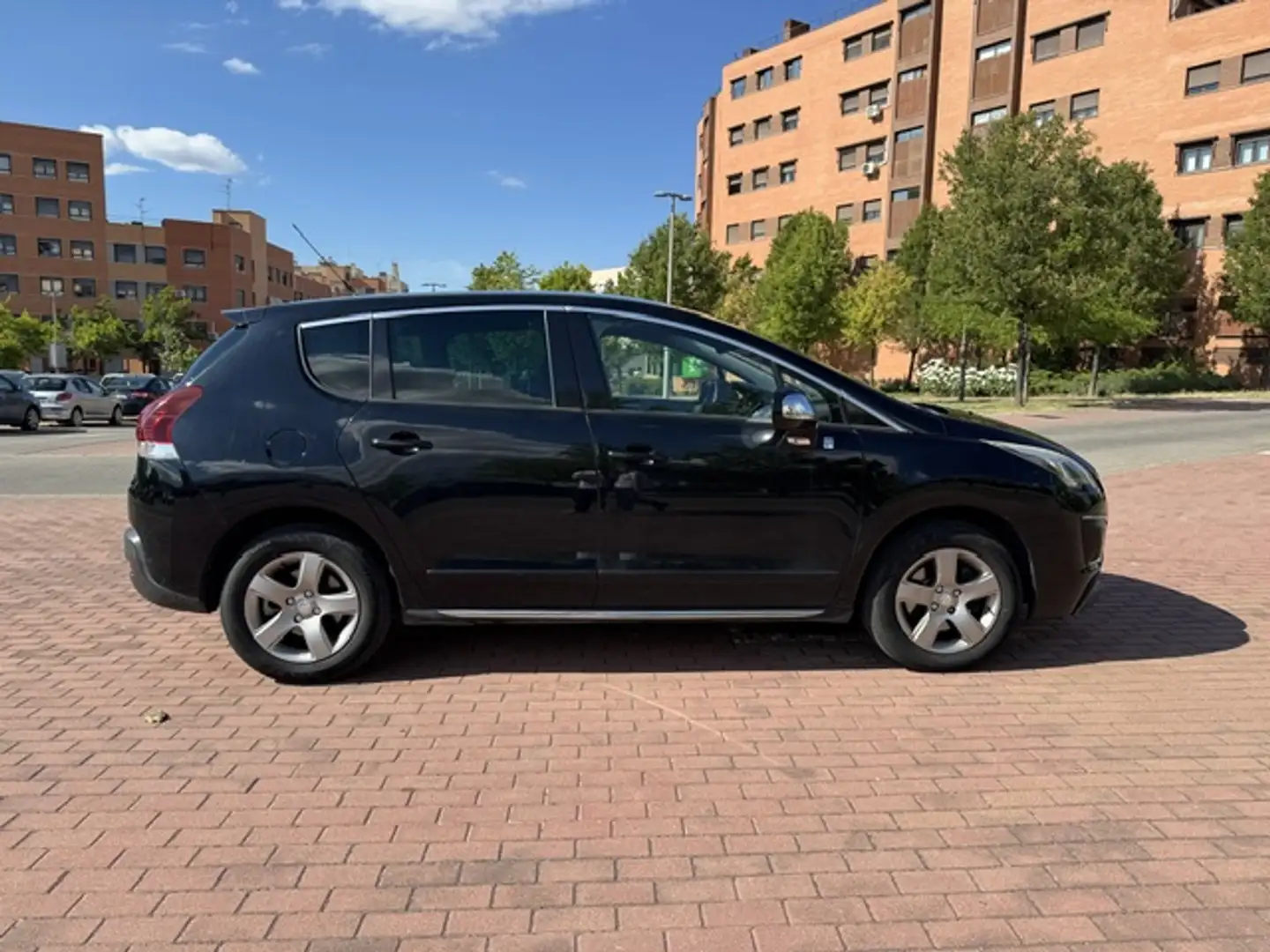 Peugeot 3008 Berlina Automático de 5 Puertas Gris - 2