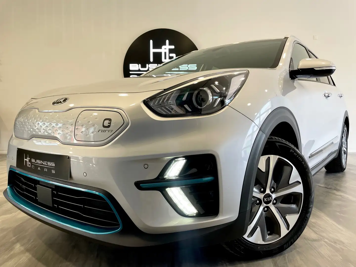 Kia e-Niro 64 kWh/ GRANDE AUTONOMIE/ GARANTIE KIA/ ETAT NEUF Gris - 1