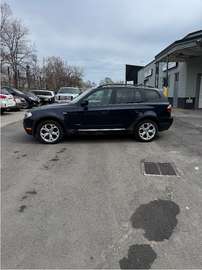 BMW x3, 3.0L , xdrive , leather , panoramic sunroo