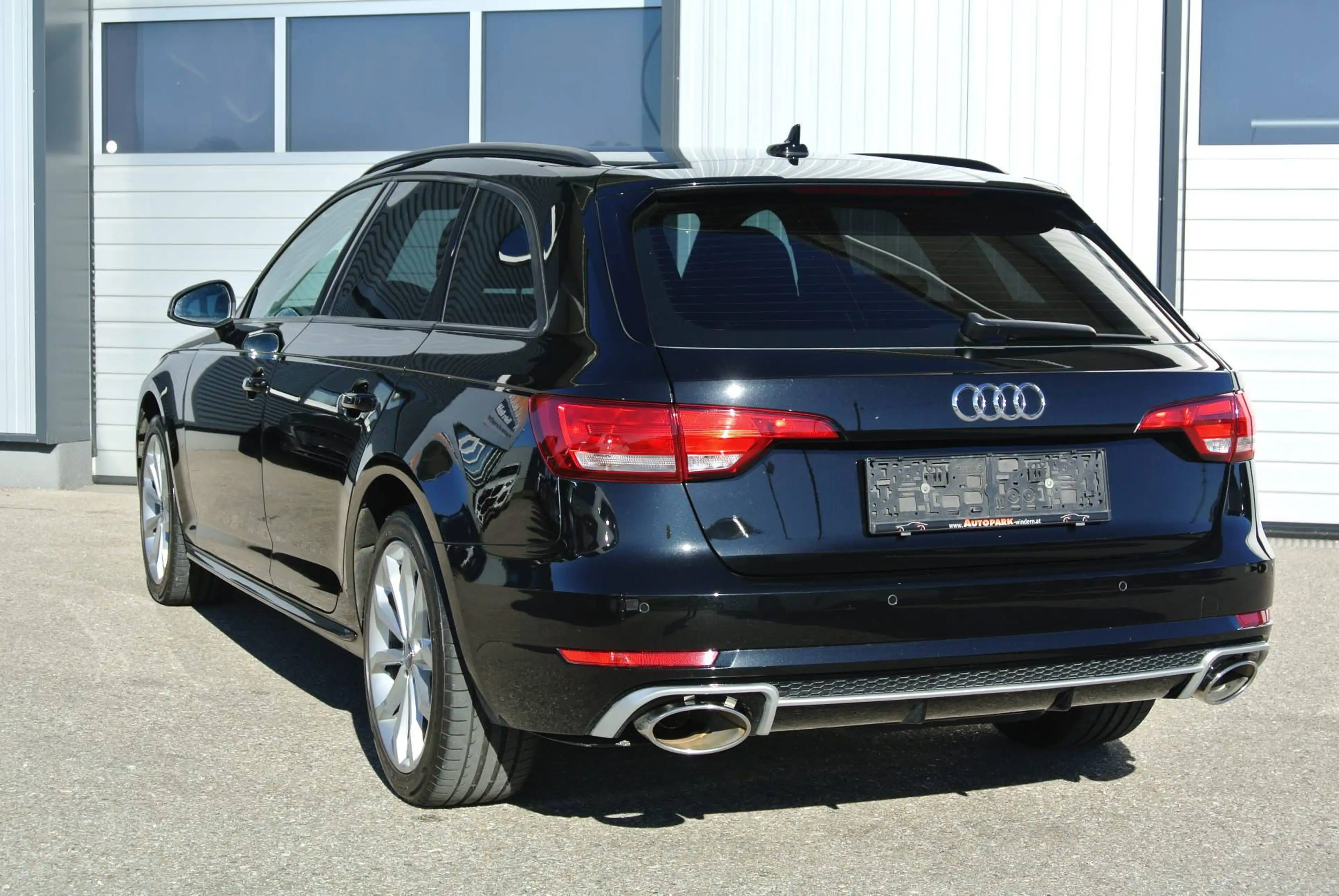 Audi A4 Avant 2.0 TDI * LED * SHZ * PDC * NAVI * — photo 2
