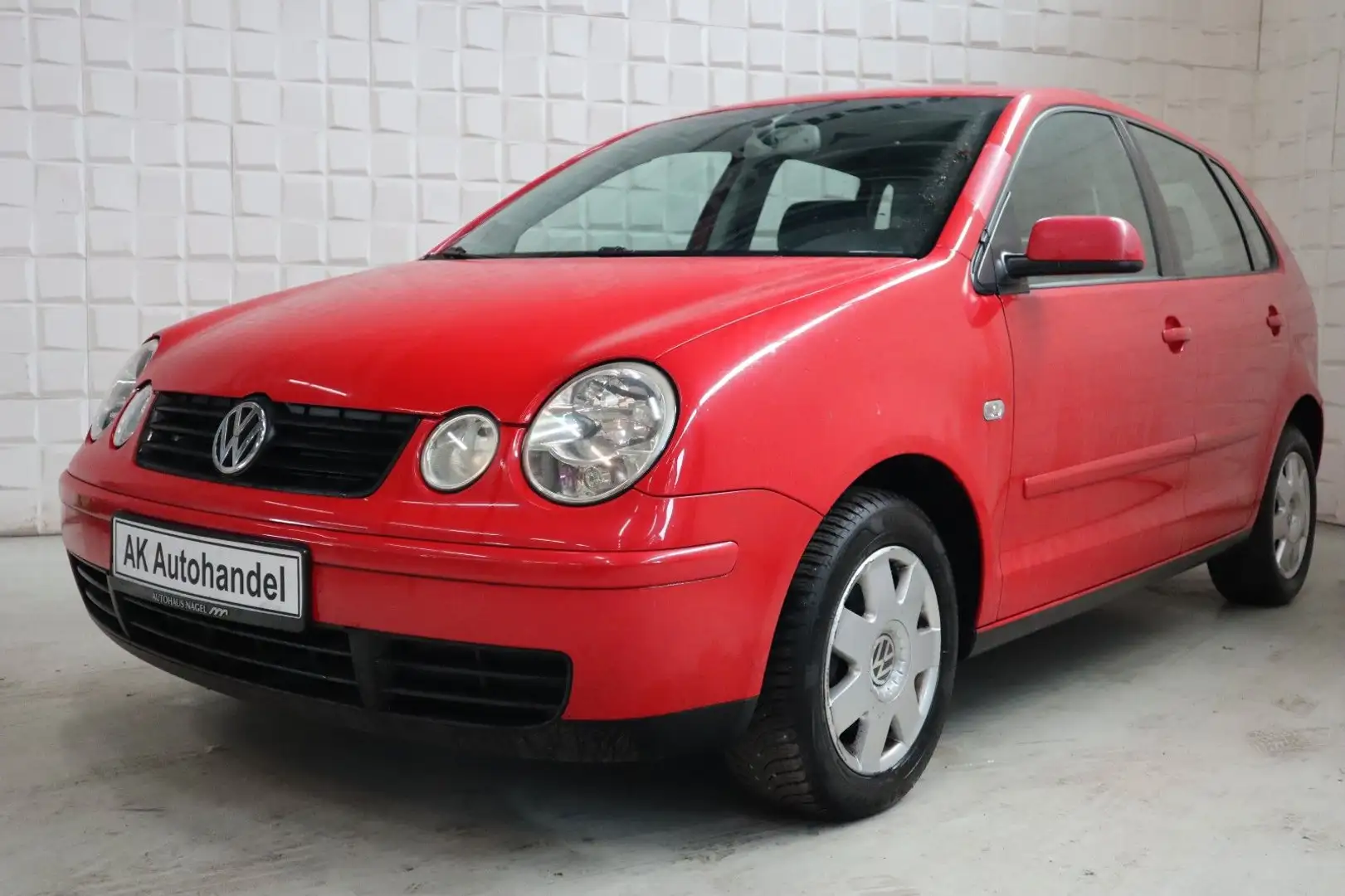 Volkswagen Polo IV Highline Červená - 1
