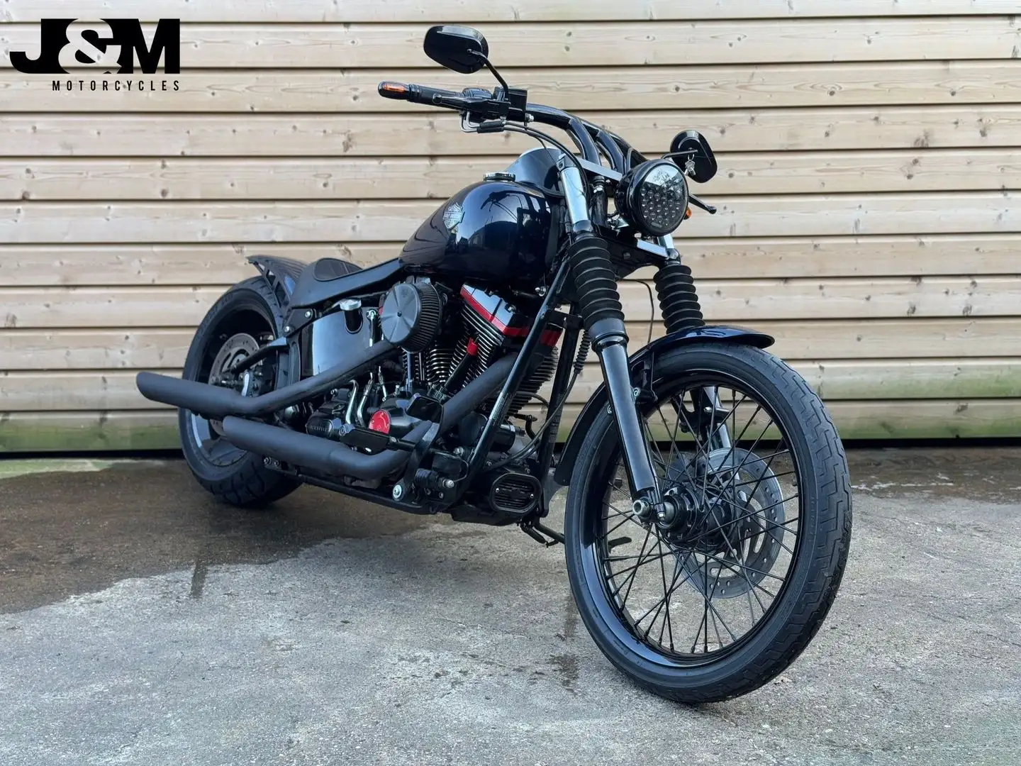 Harley-Davidson Softail CUSTOM FXSTC Blau - 2