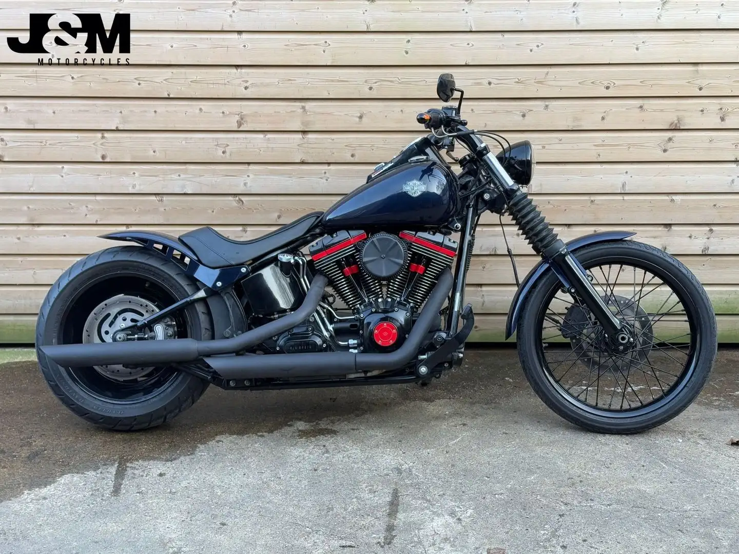 Harley-Davidson Softail CUSTOM FXSTC Blau - 1
