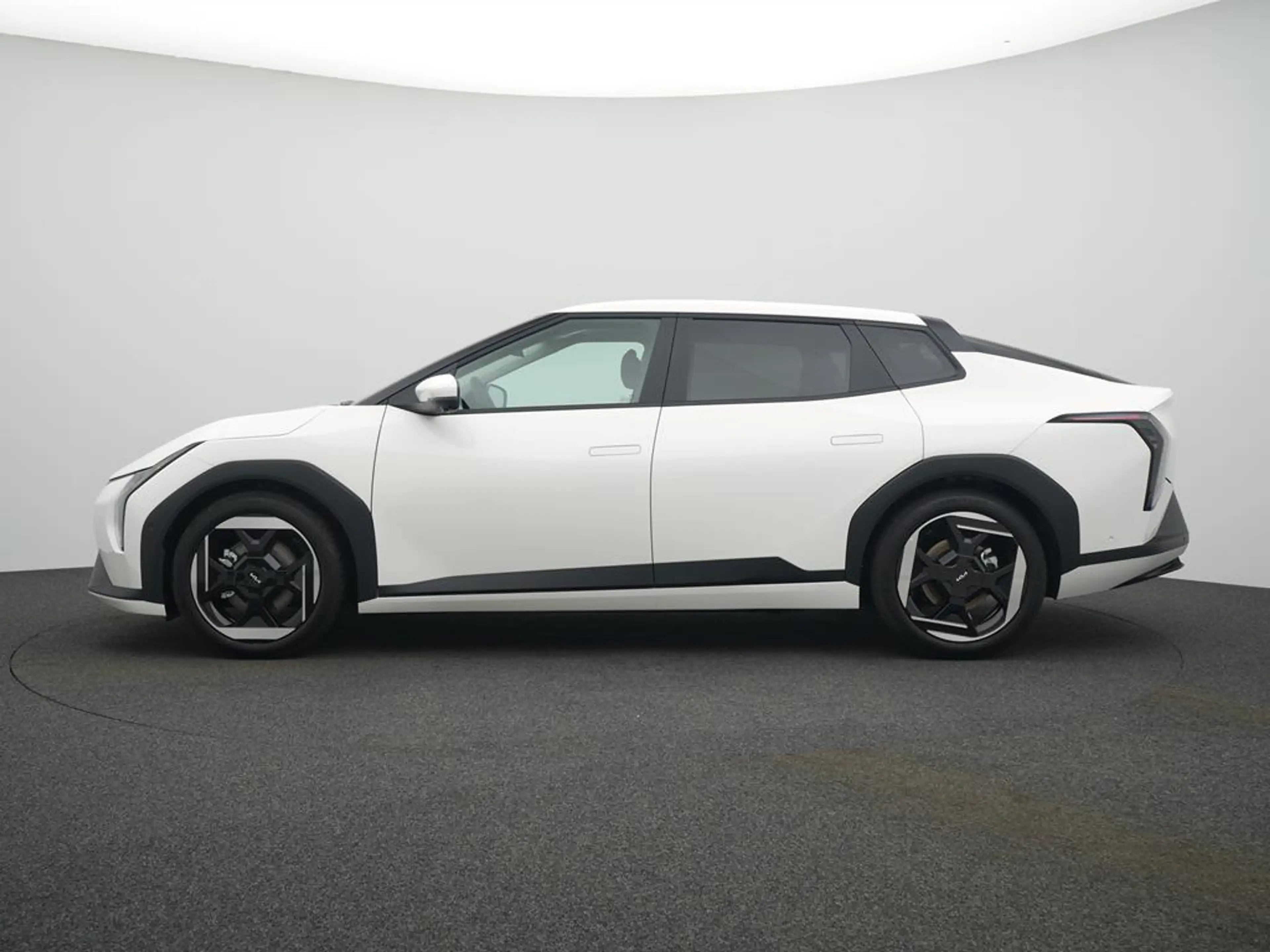 Kia EV4 FASTBACK EARTH UP TE WIC DWP DE SD — photo 5