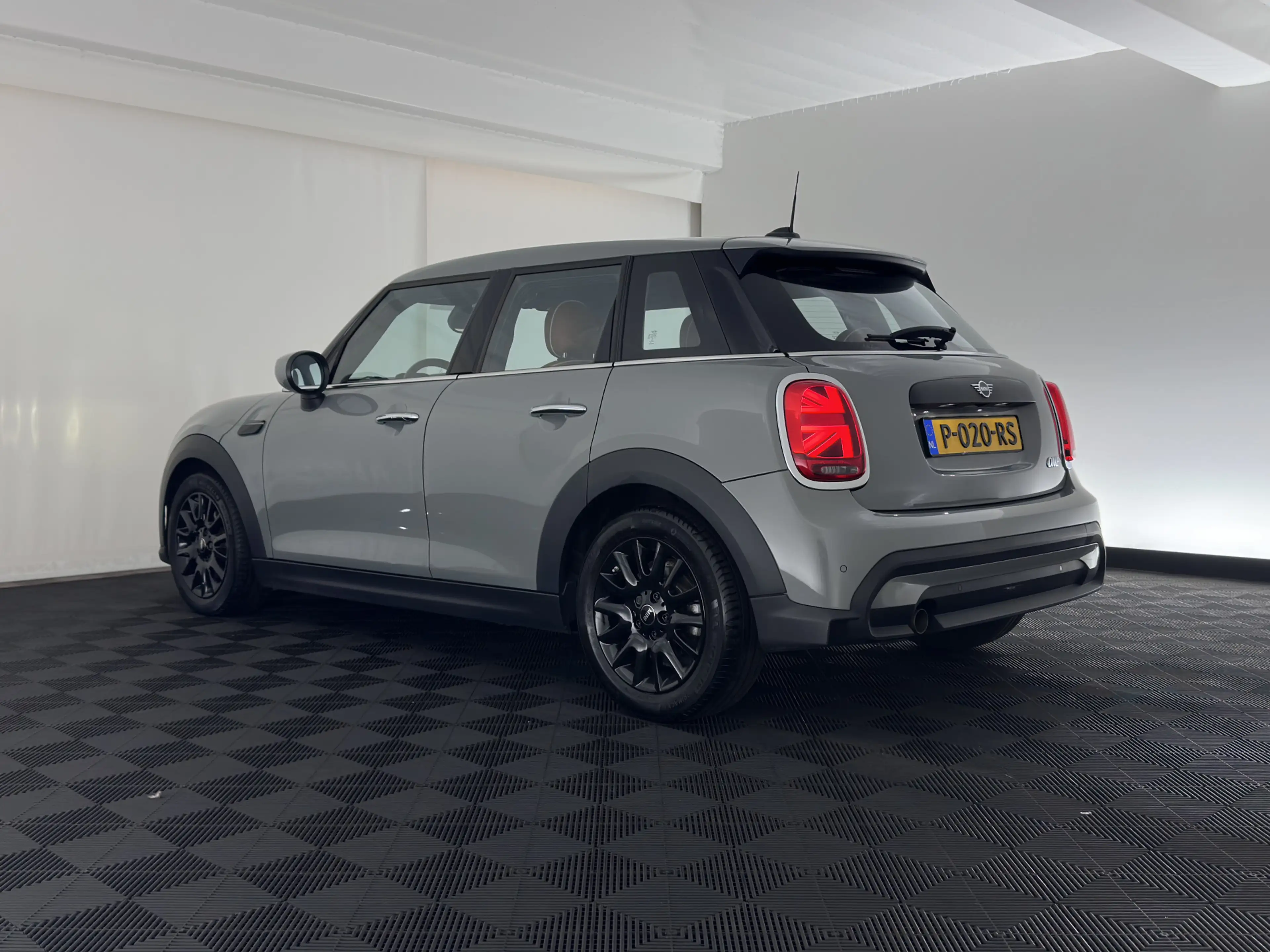 MINI One 5-Deurs 1.5 Business Edition (Facelift-Life Cycle — photo 4
