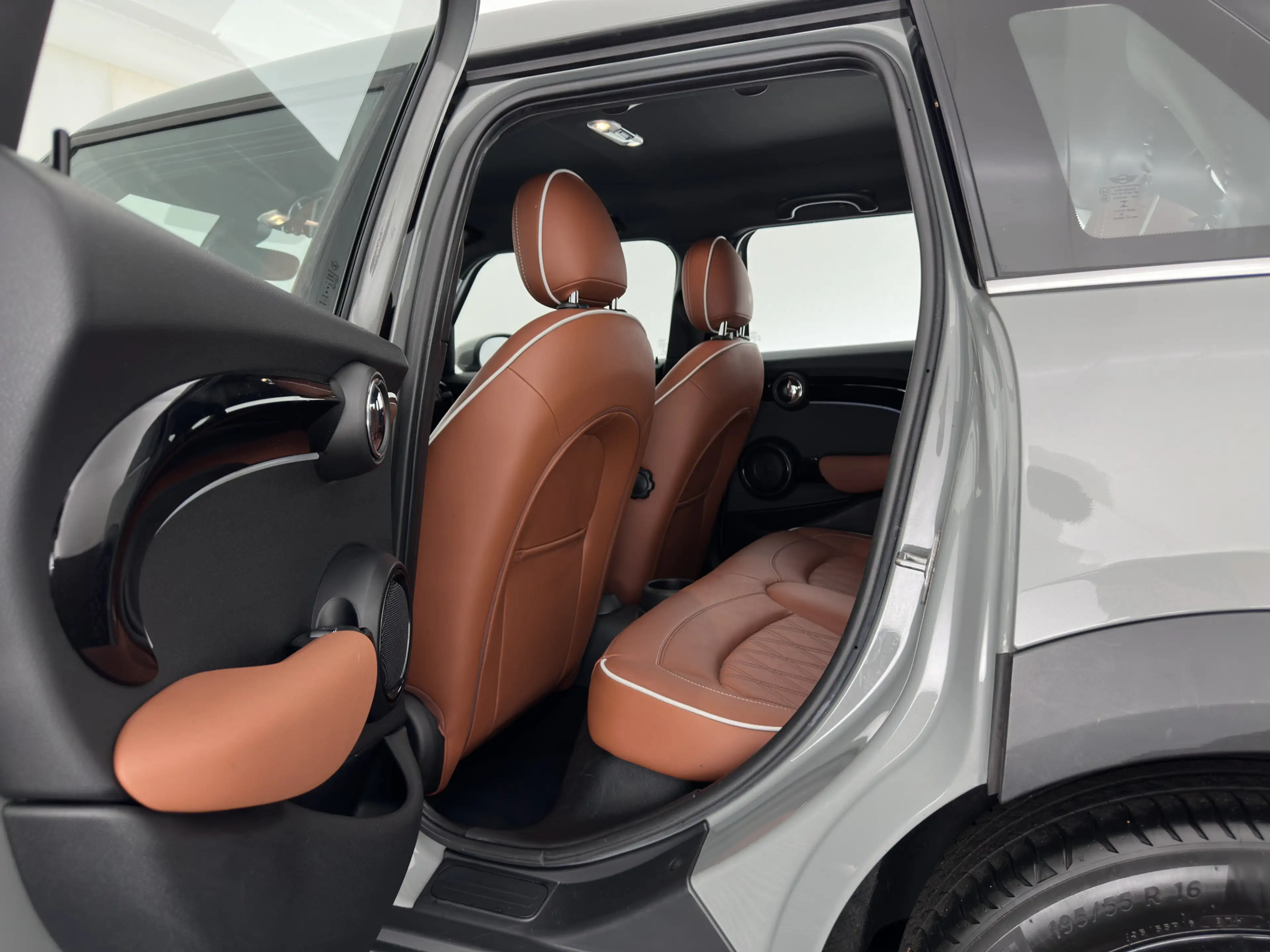 MINI One 5-Deurs 1.5 Business Edition (Facelift-Life Cycle — photo 9