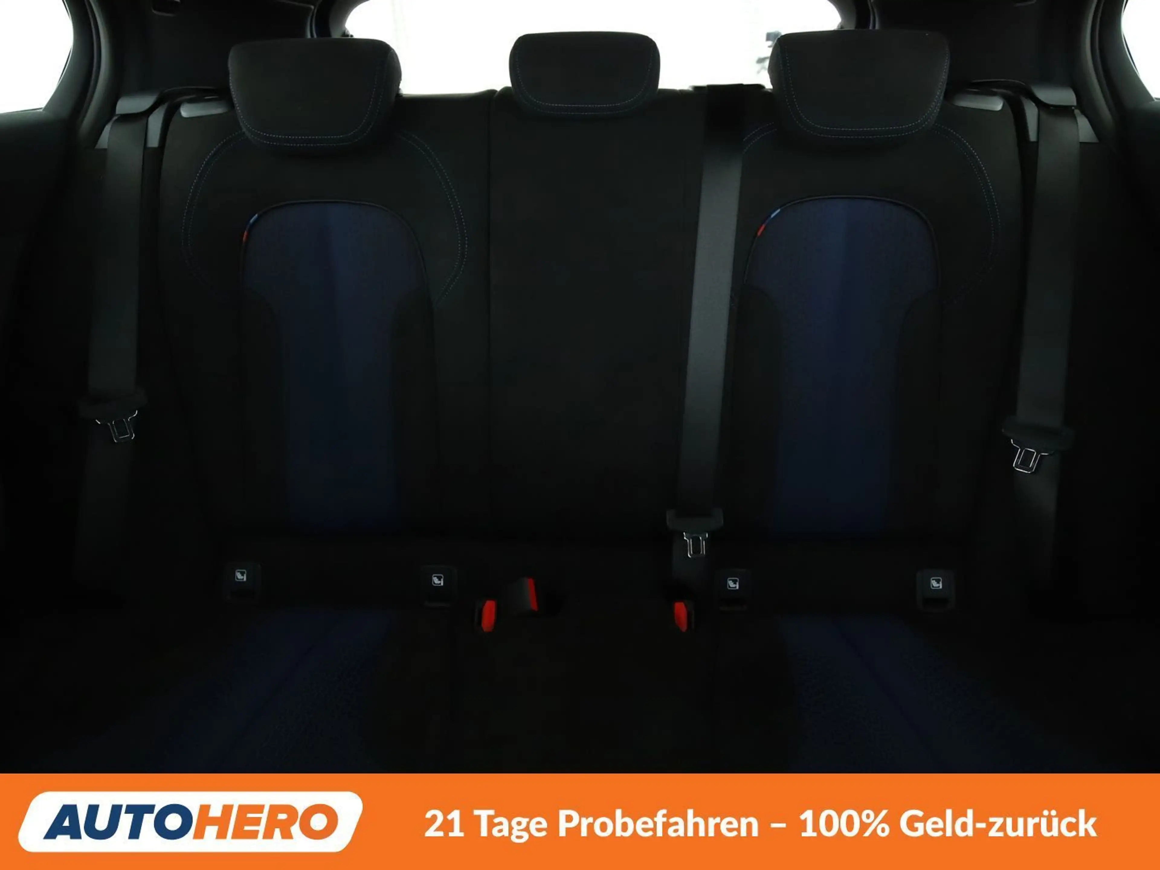 BMW 135 M135i xDrive Aut.*NAVI*LED*TEMPO*CAM*PDC*SHZ* — photo 15