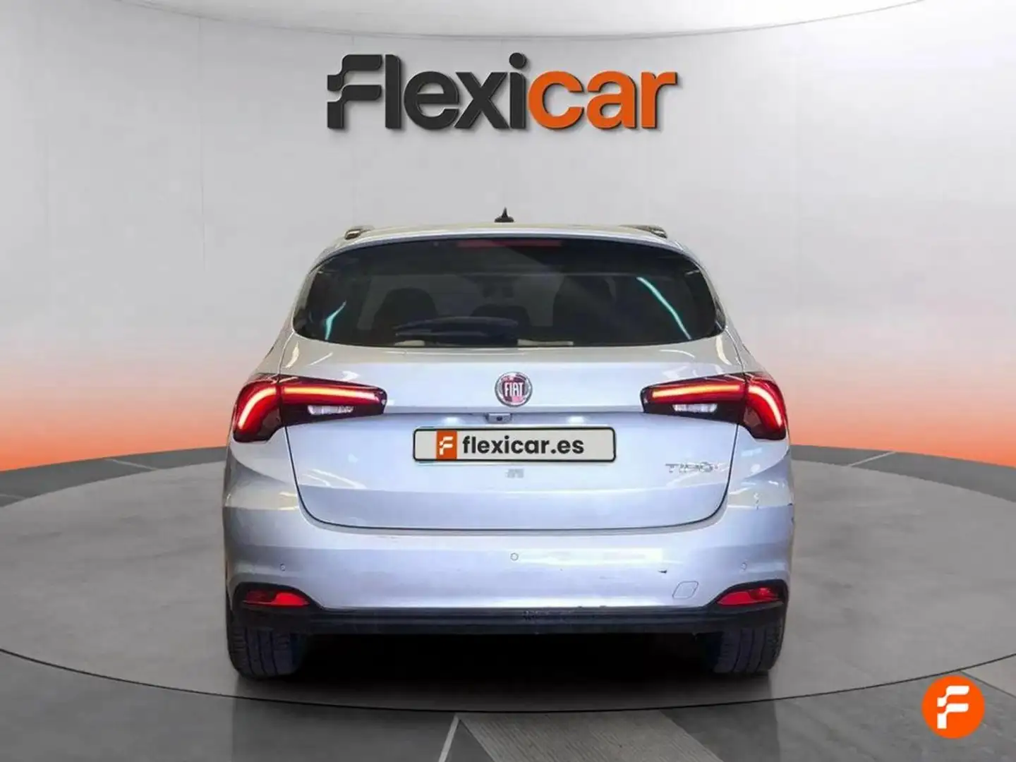 Fiat Tipo Sedan Life 1.0 73kW (100CV) Amarillo - 2