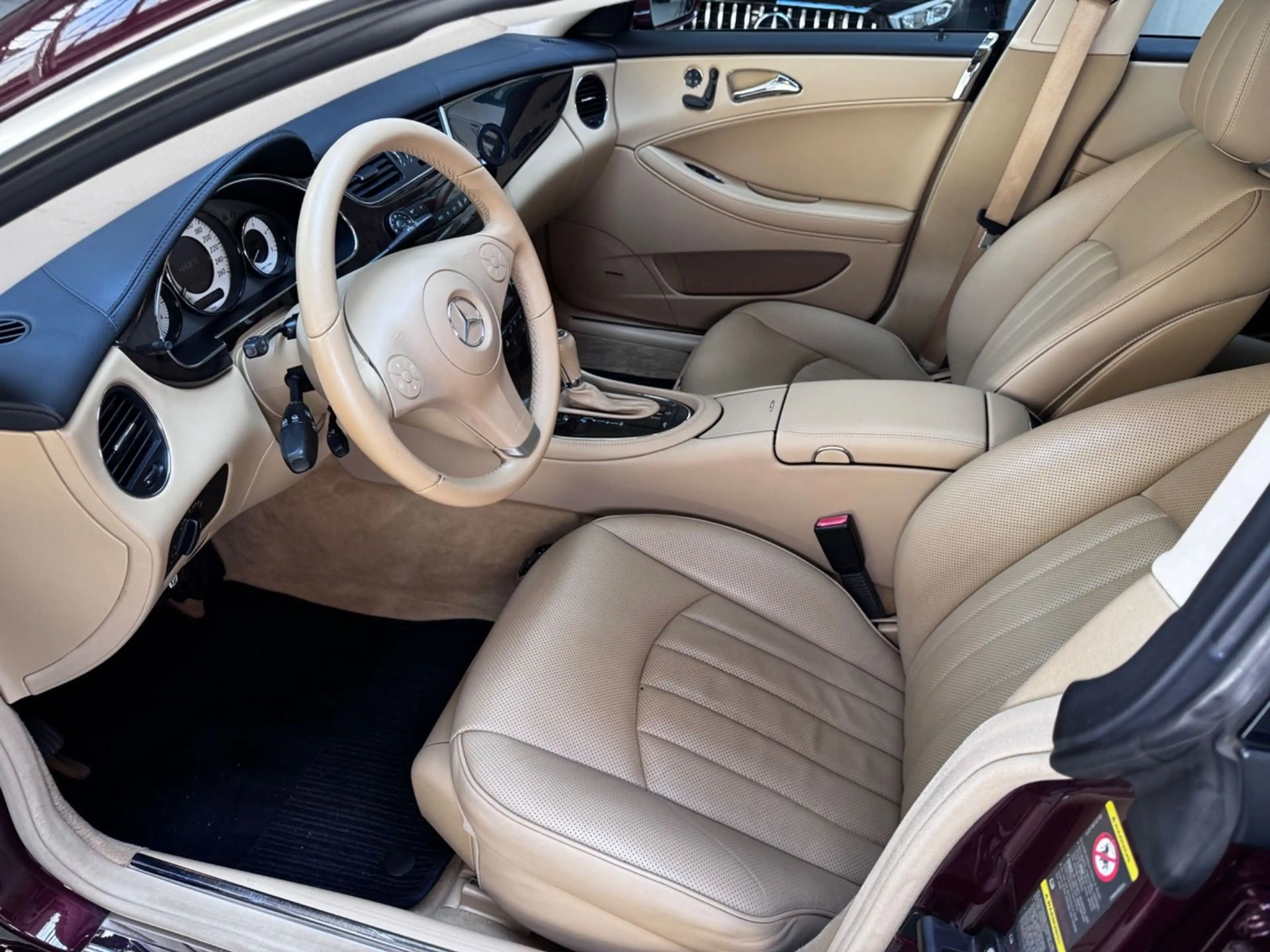 Mercedes-Benz CLS 320 CDI *Gelegenheit* — photo 13