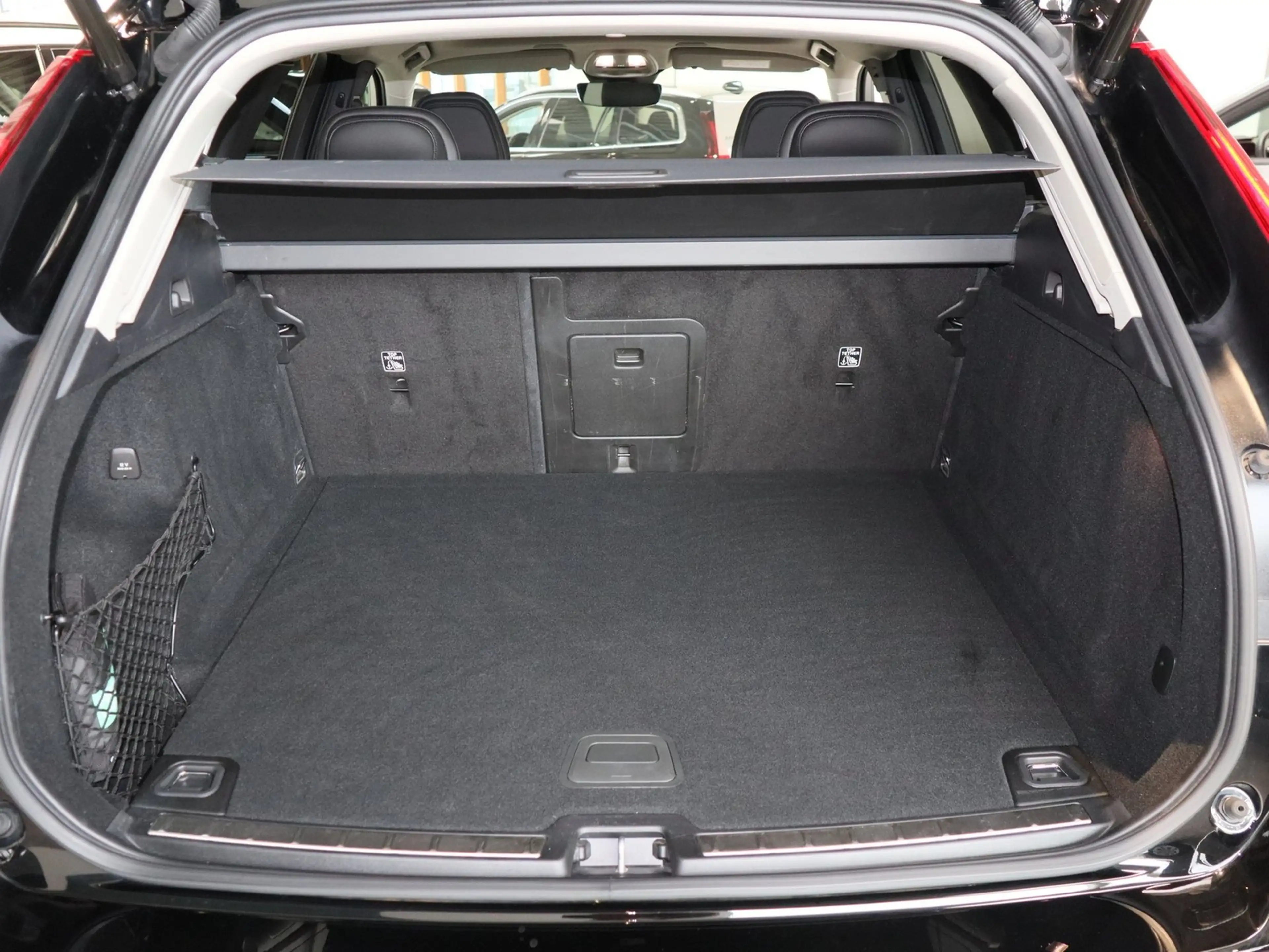 Volvo XC60 B4 (D) Core *Kamera*SHZ-Hi — photo 11
