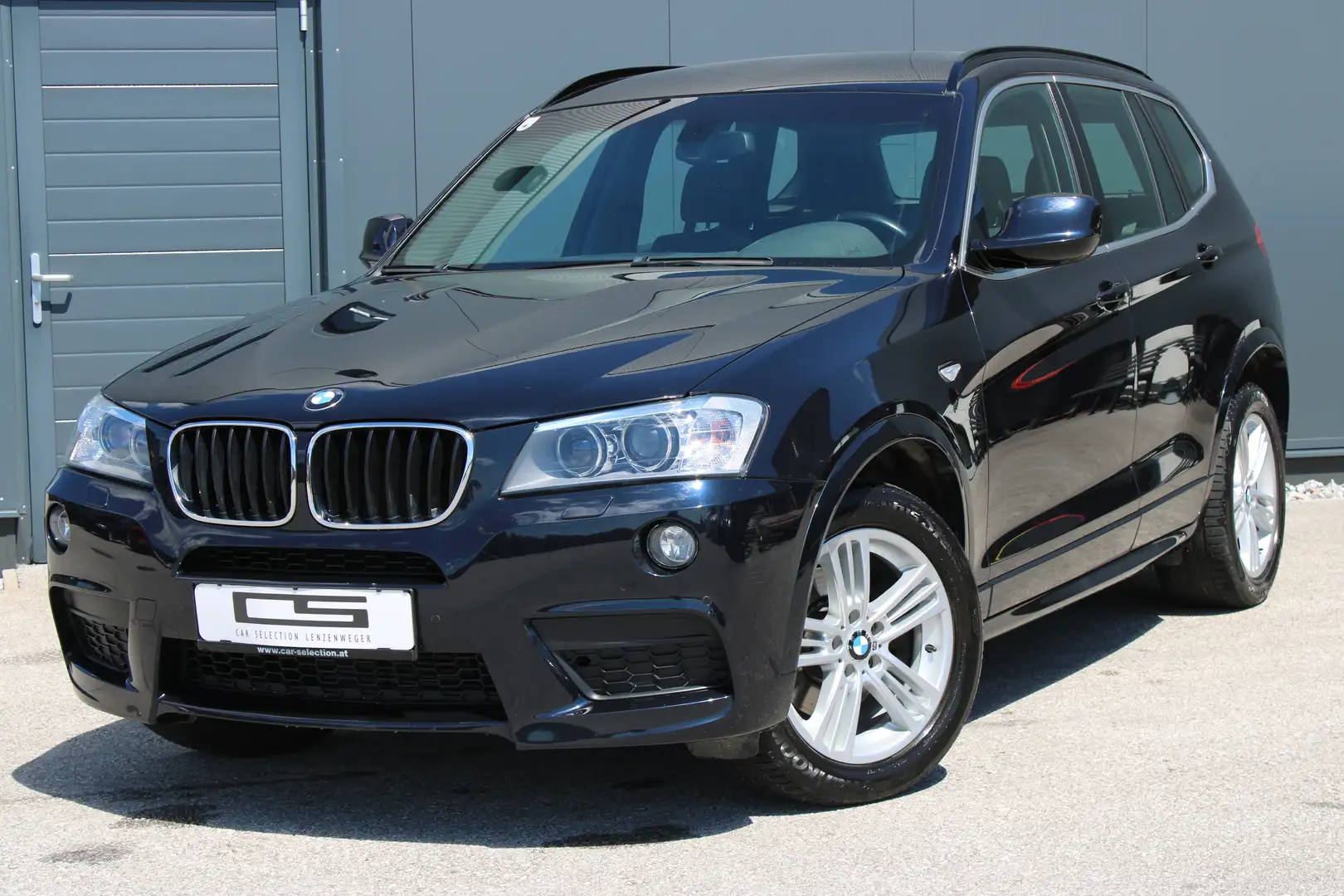 BMW X3 Ö-Paket Aut.///M Paket/wenig Kilometer/1.Besitz Schwarz - 2