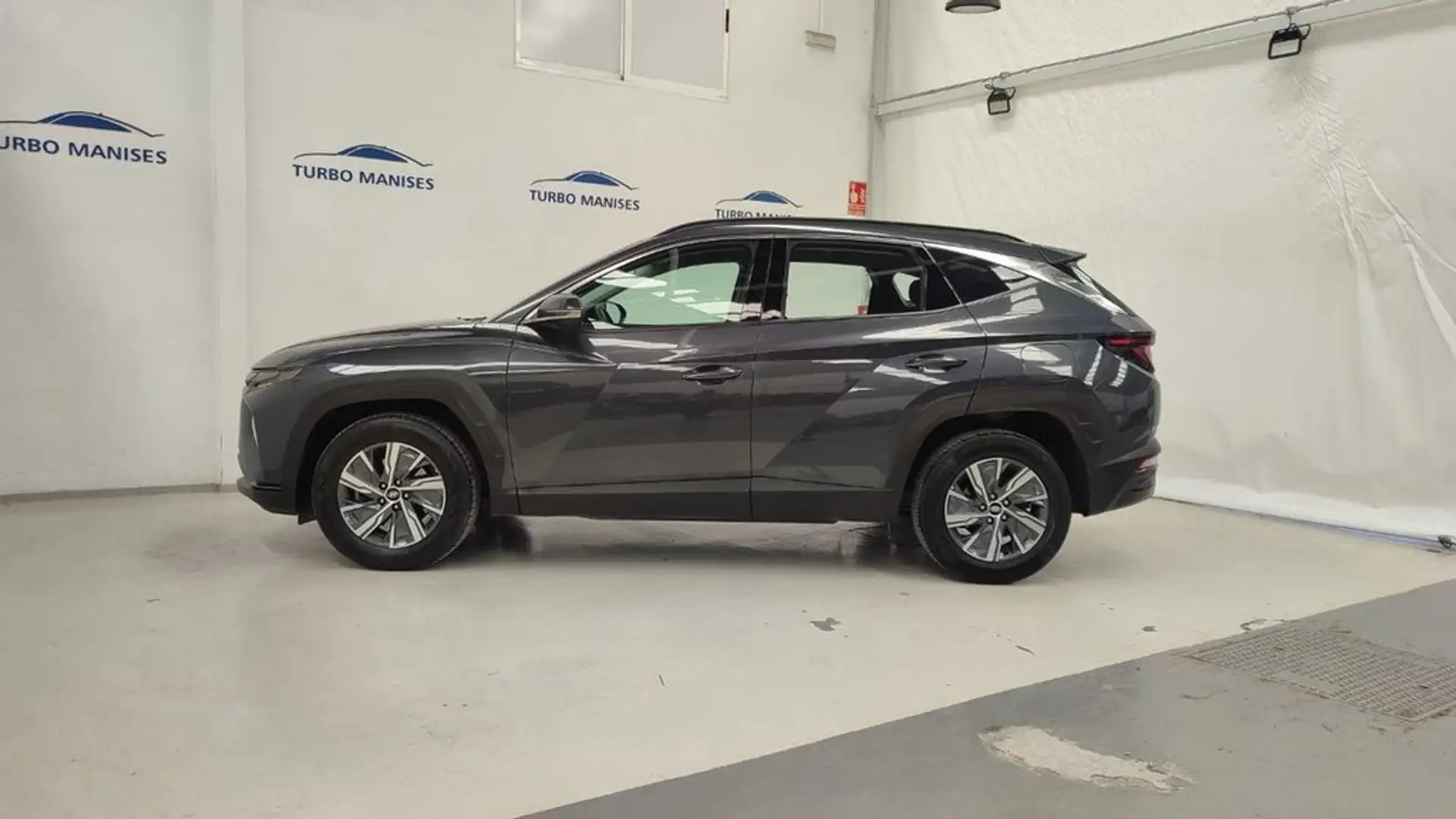 Hyundai TUCSON 1.6 CRDI Maxx 4x2 Grau - 2