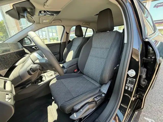 BMW 1 Series view 11