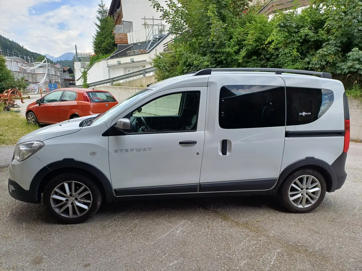 Dacia Dokker Dokker Stepway SCe 100 S Bílá - 1