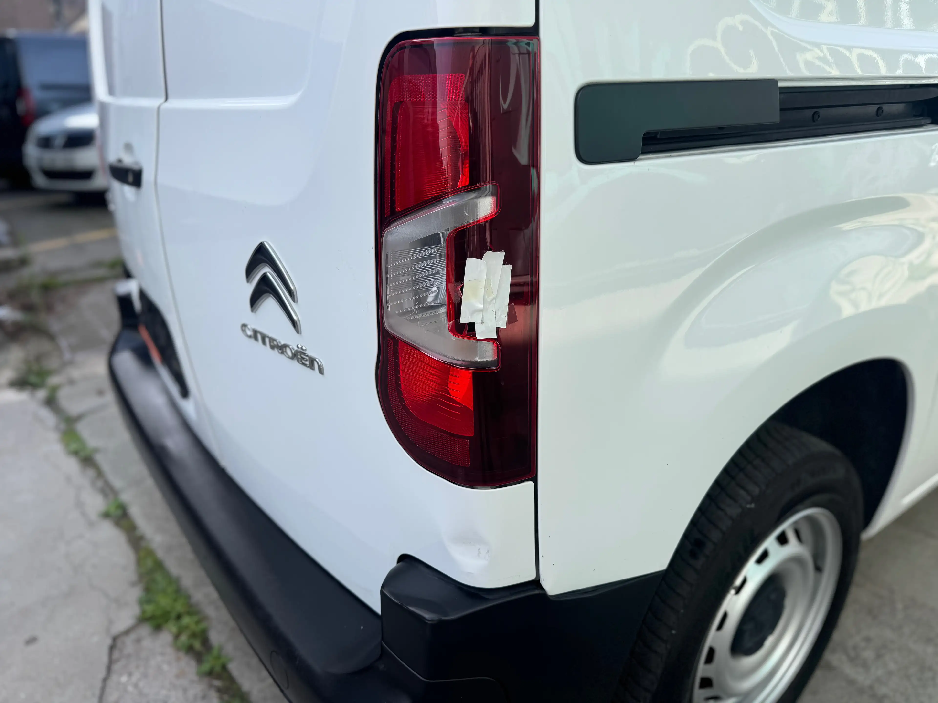 Peugeot Partner Partner 1.5 BlueHDi L1 STD Light Asphalt (EU6.3) — photo 9