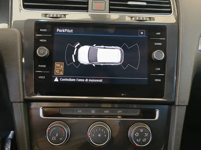 Volkswagen Golf view 14