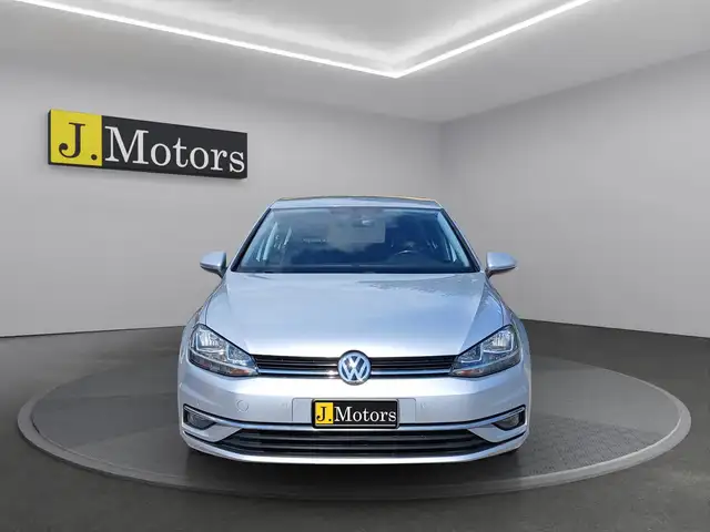 Volkswagen Golf view 8