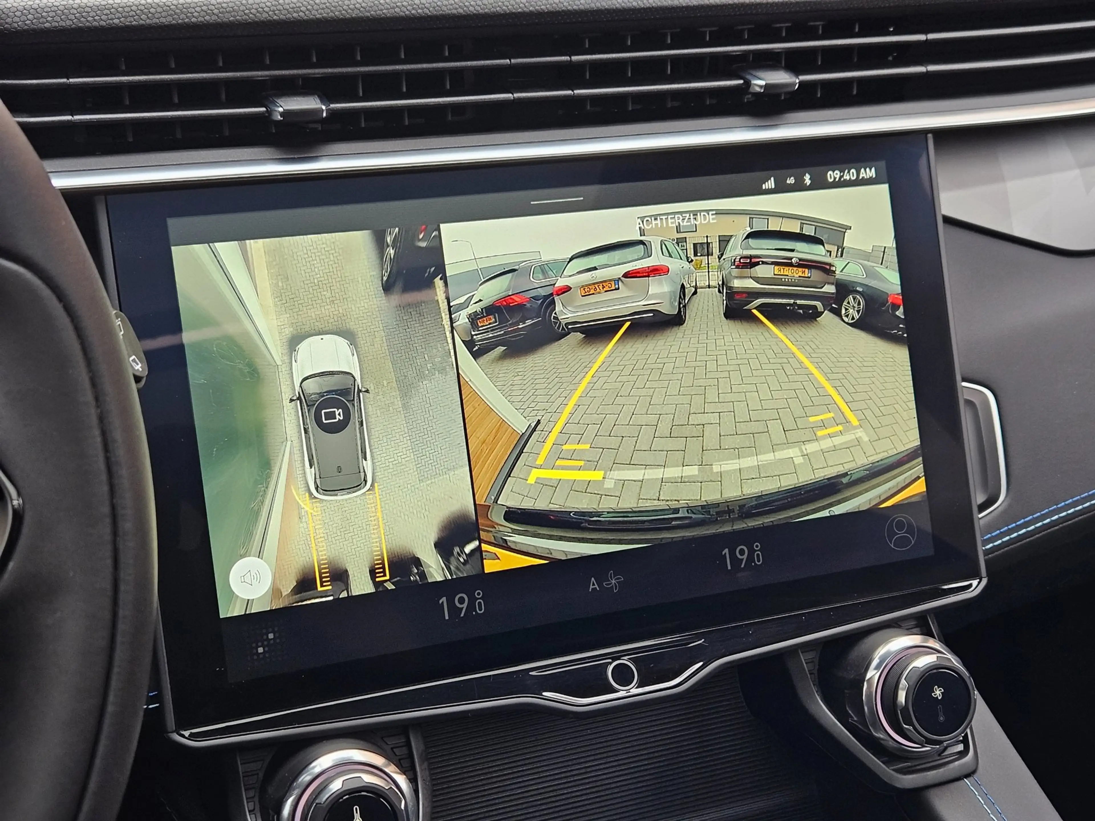 Lynk & Co 01 1.5 Hybride Black-pack Pano ACC Carplay — photo 24