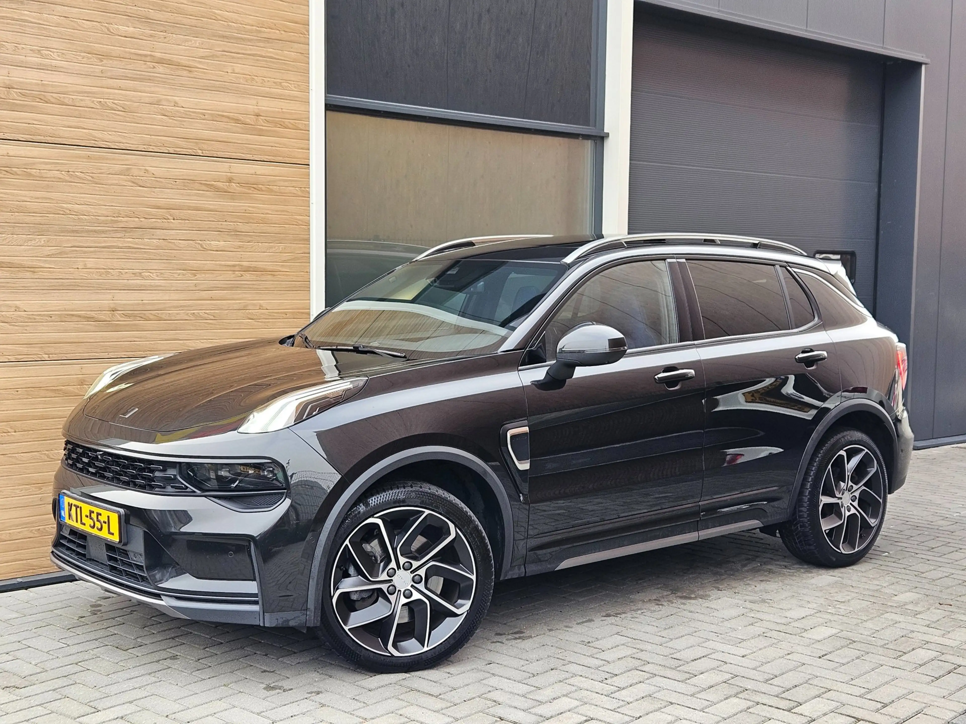 Lynk & Co 01 1.5 Hybride Black-pack Pano ACC Carplay
