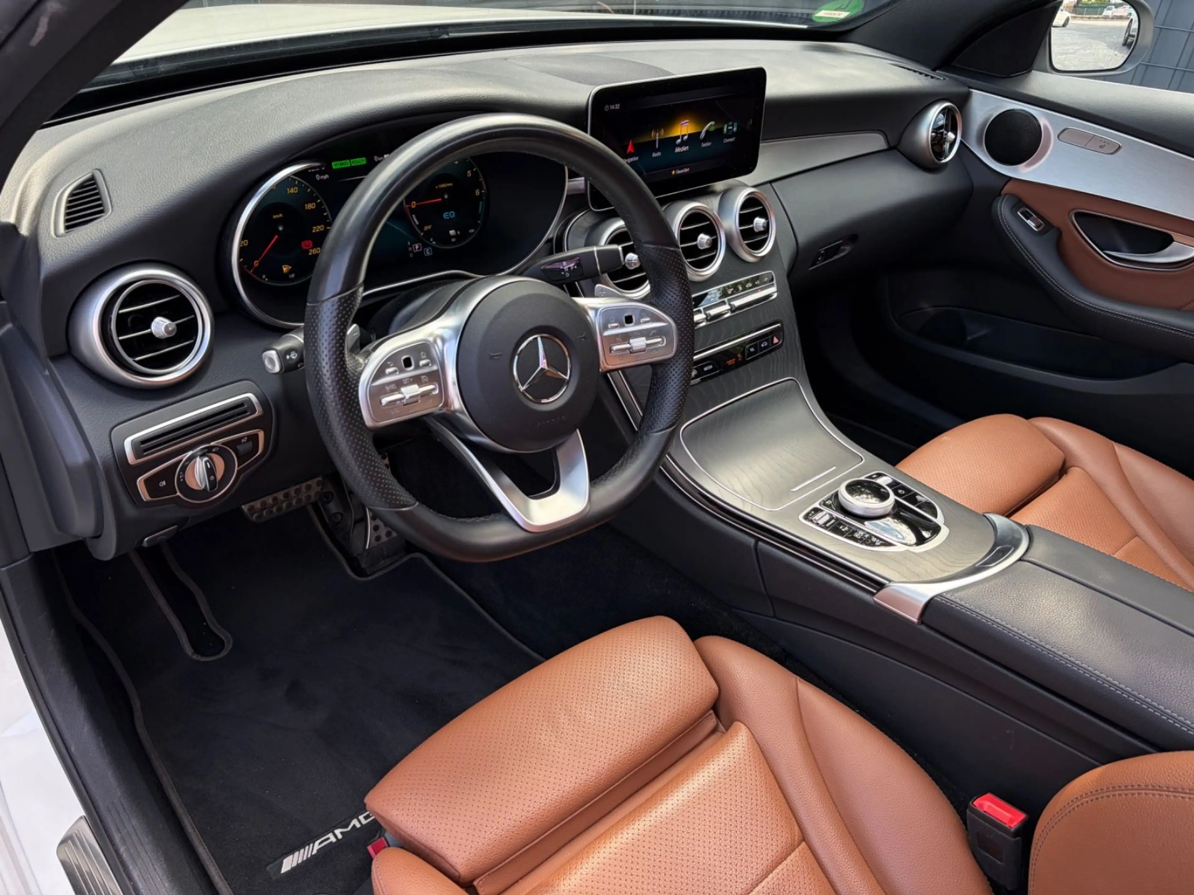 Mercedes-Benz C 300 C T-Modell C 300 de/AMG-LINE/PANO/360°K/NA — photo 11
