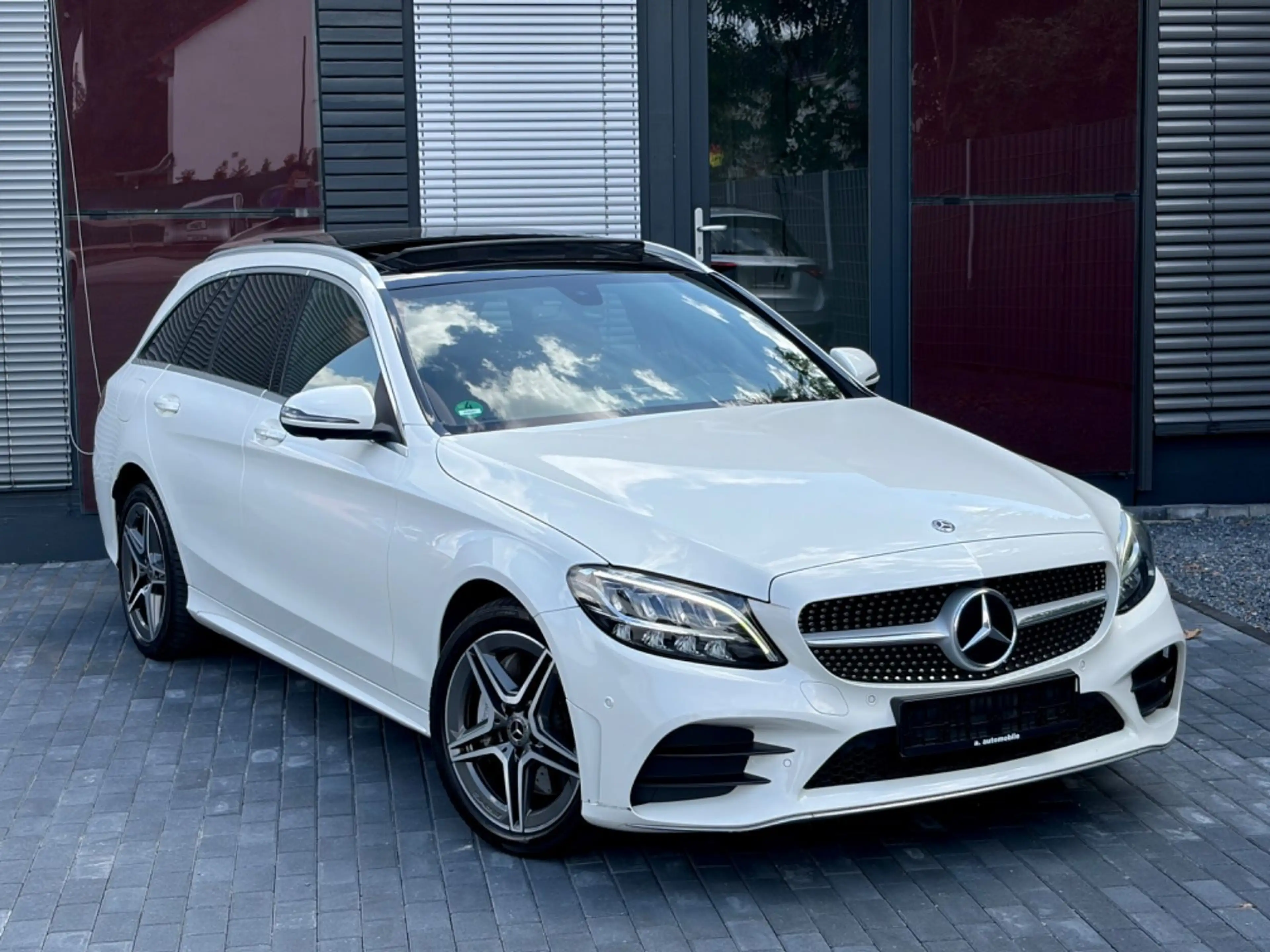 Mercedes-Benz C 300 C T-Modell C 300 de/AMG-LINE/PANO/360°K/NA — photo 3