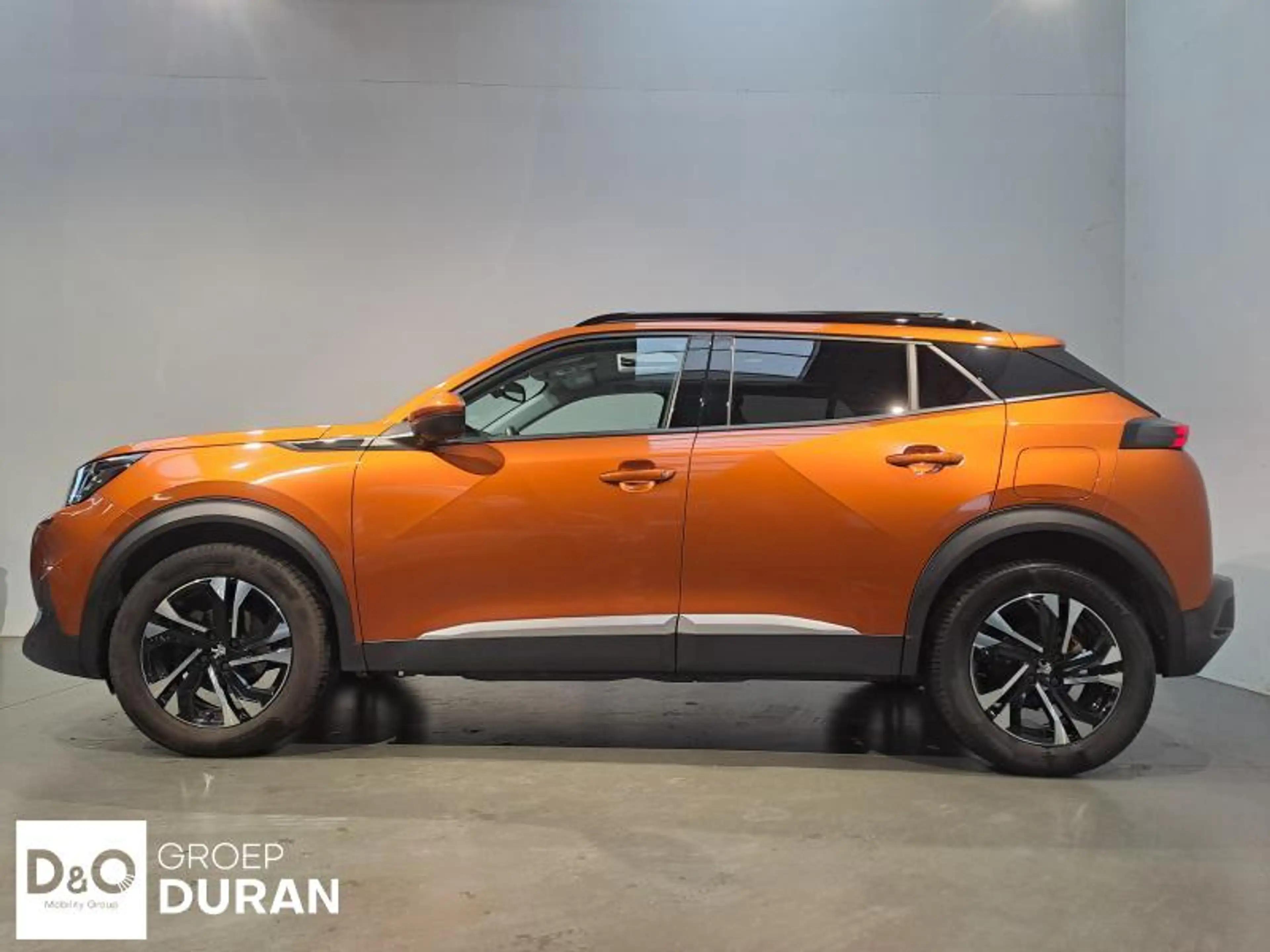 Peugeot 2008 Allure 1.2 PureTech man.6 — photo 2