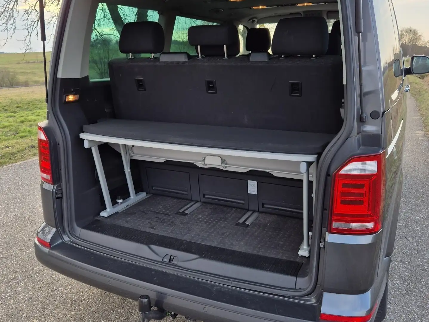 Volkswagen T6 Multivan Multivan Comfortline Grau - 2