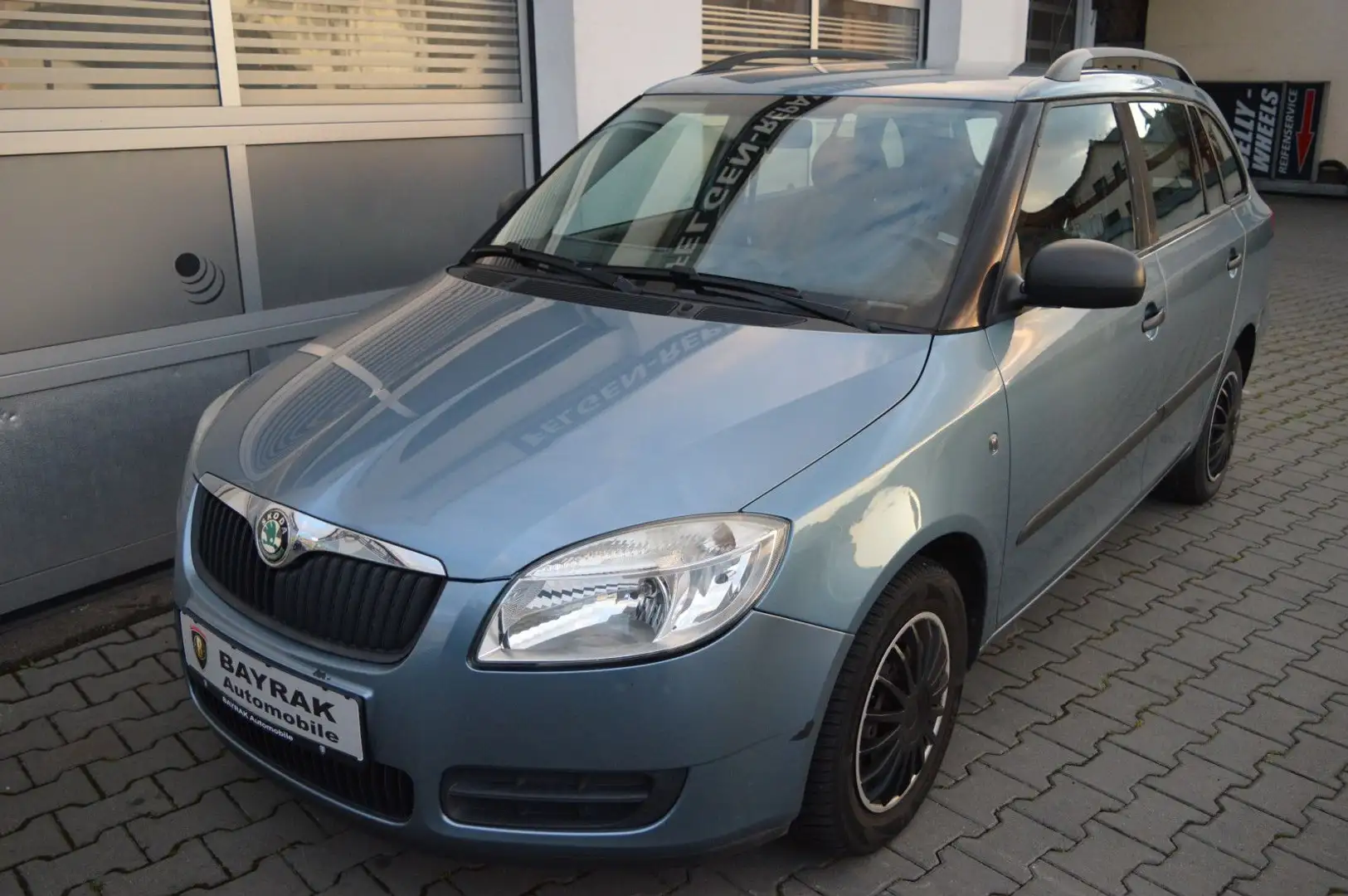 Skoda Fabia 1.2 Combi Cool Edition*Klima*TÜV03/2025*CD Grau - 1