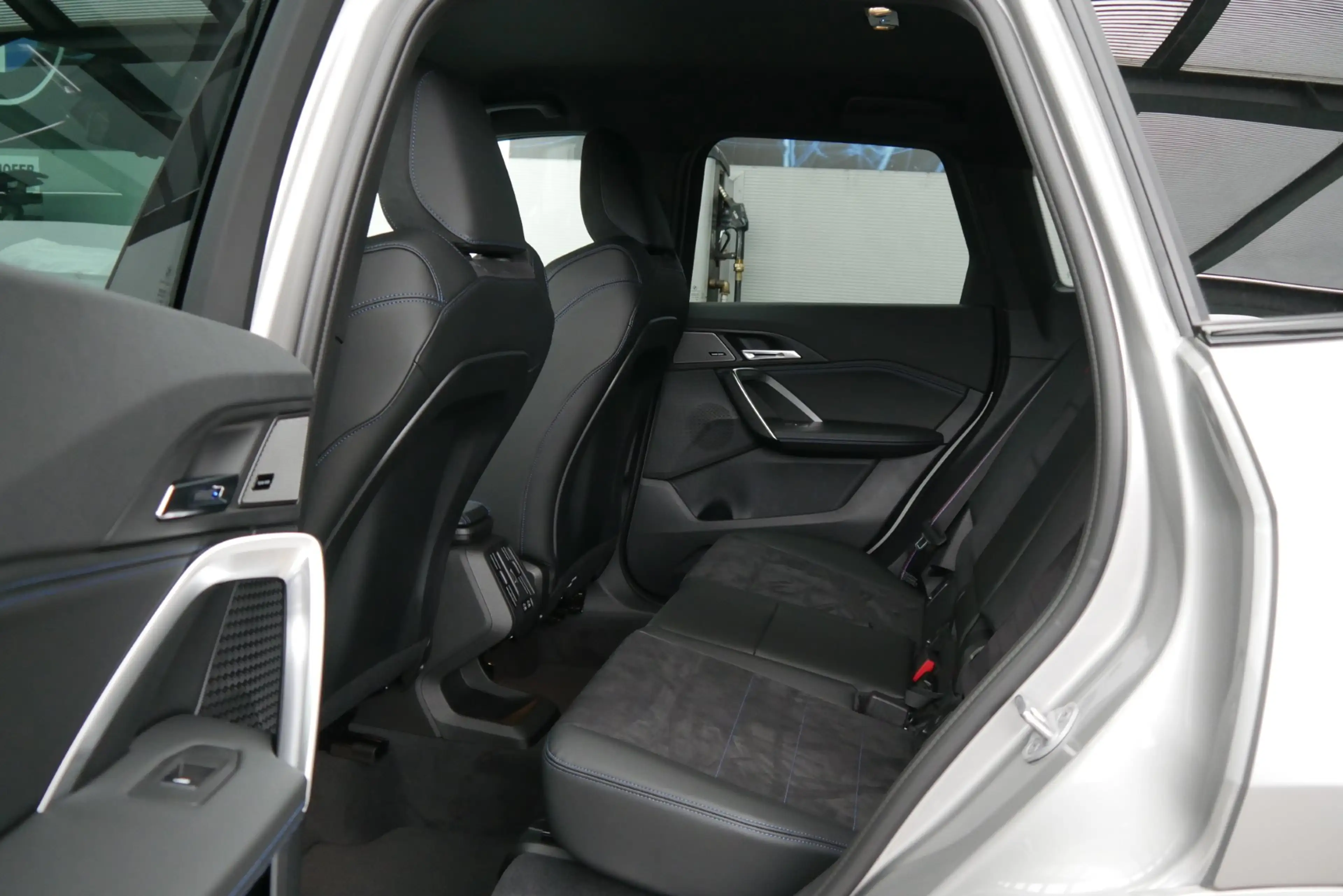 BMW X1 xDrive23d *M-Paket Pro/AHK/Aktivsitz/DA-Plus/ACC/Memorysitz/H&K-Sound* — photo 5