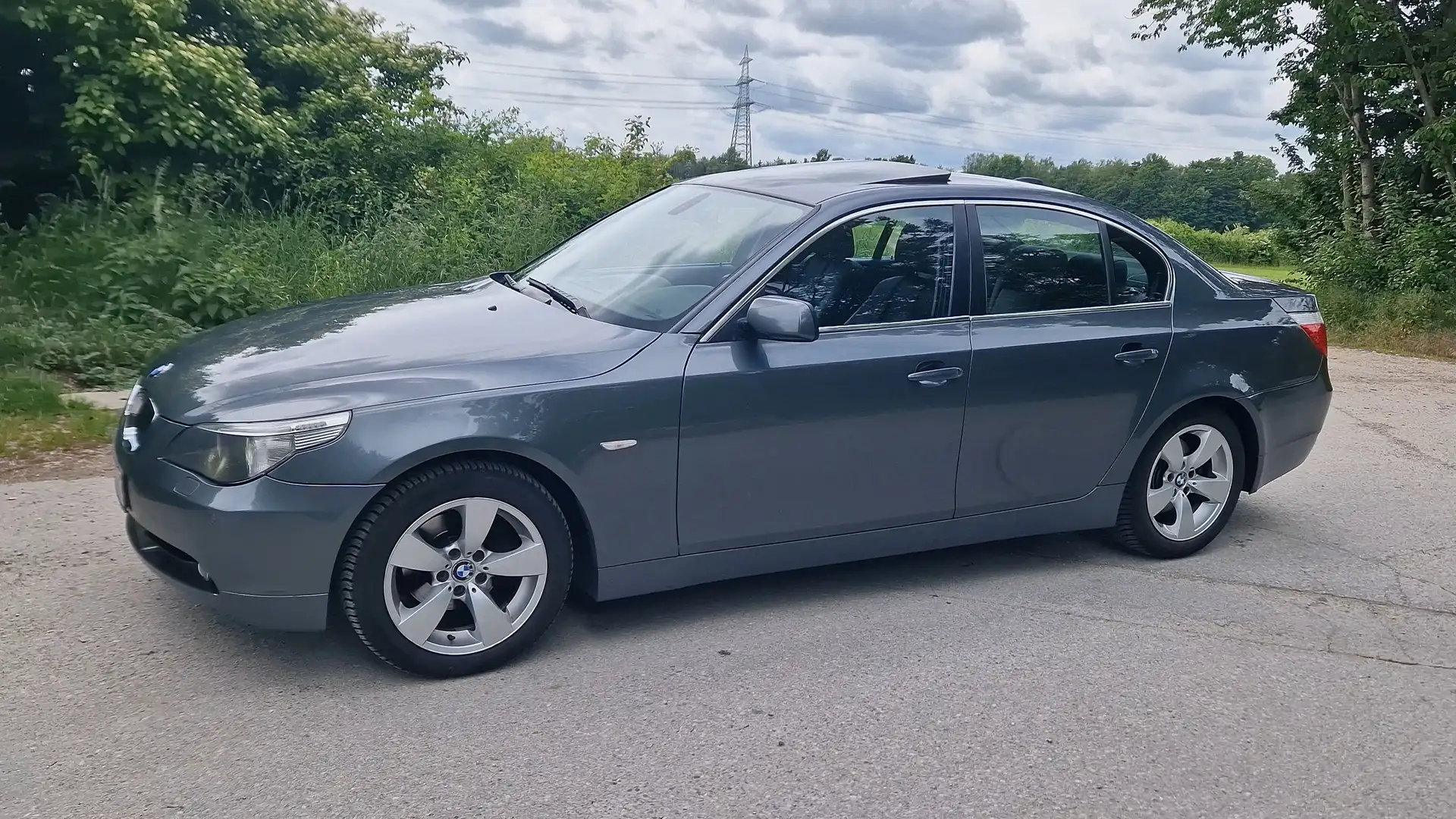 BMW 523 5er 523i E60 LPG Autogas Motorschaden TÜV neu Grau - 1