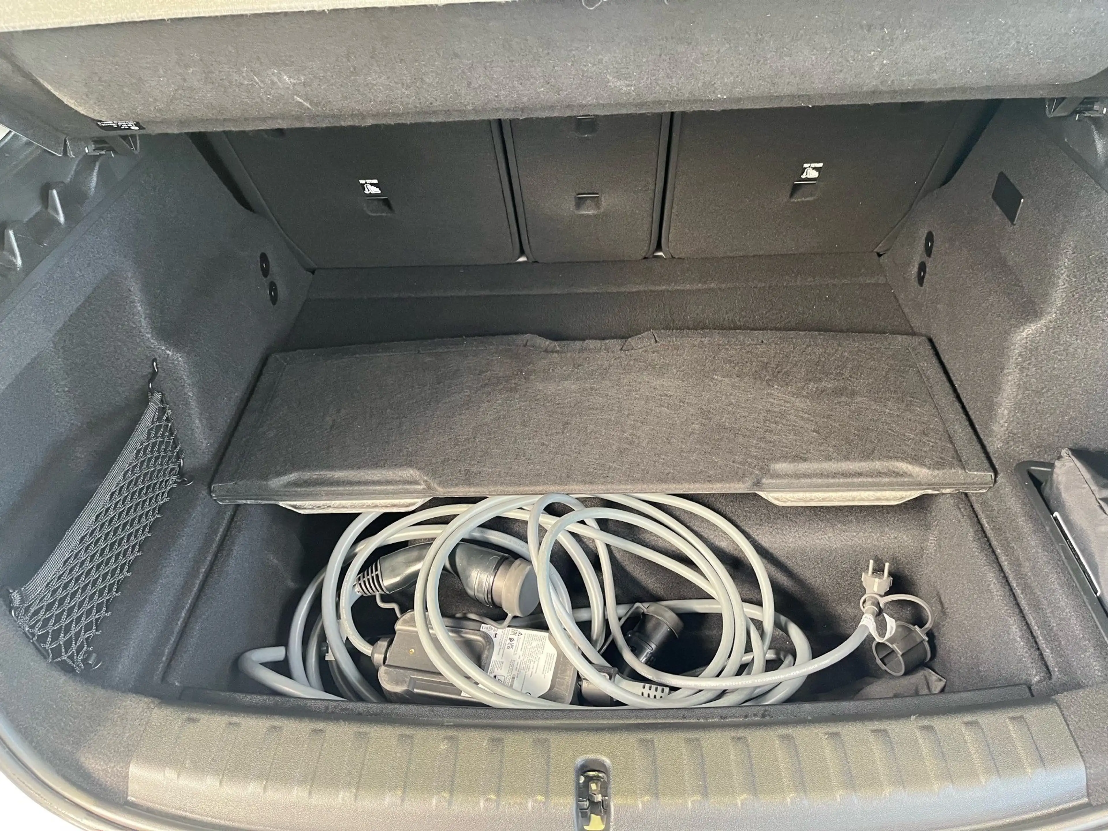 BMW iX1 xDrive30 DAB Parkassistent Shz — photo 8
