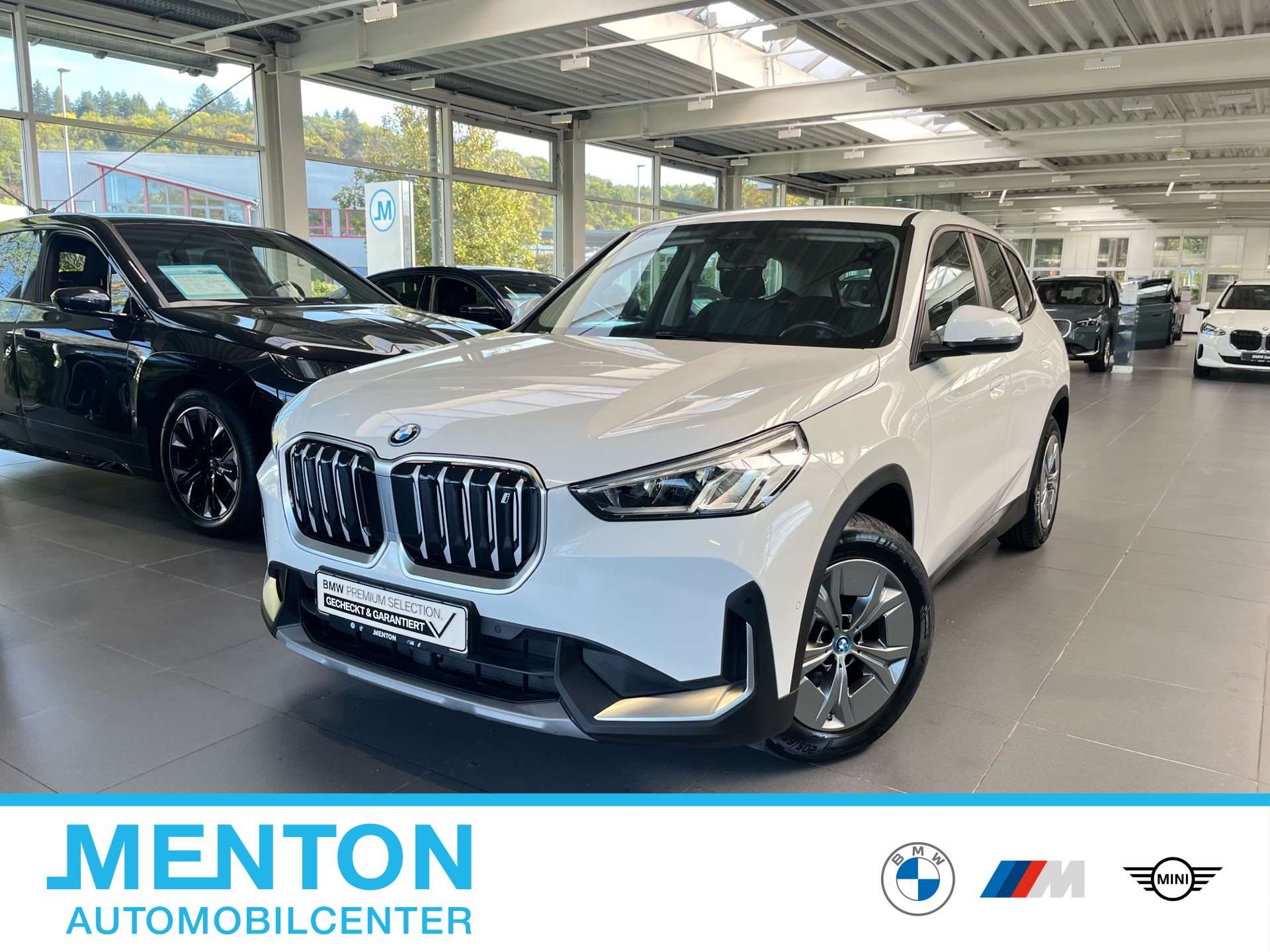 BMW iX1