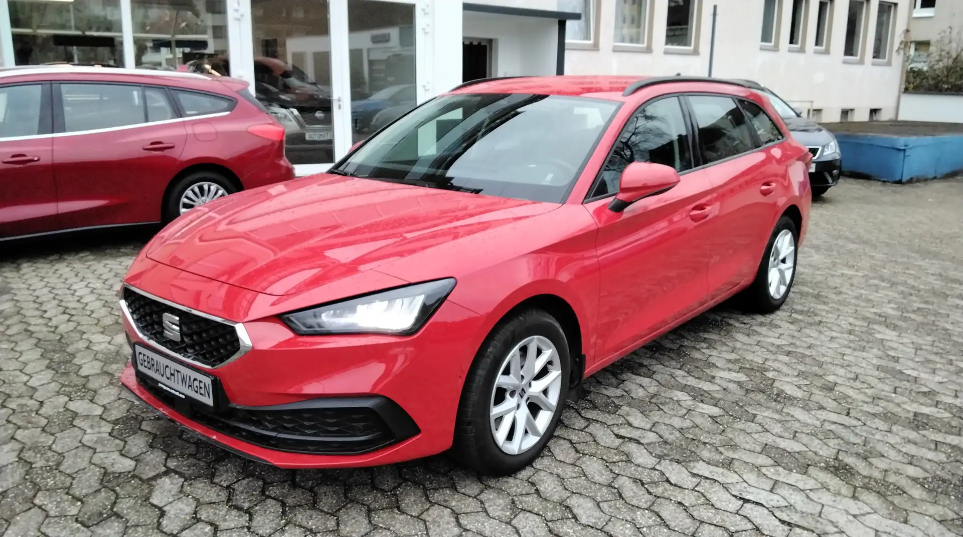 SEAT Leon ST 2.0 TDi LED TEMPOMAT SHZ Rot - 1