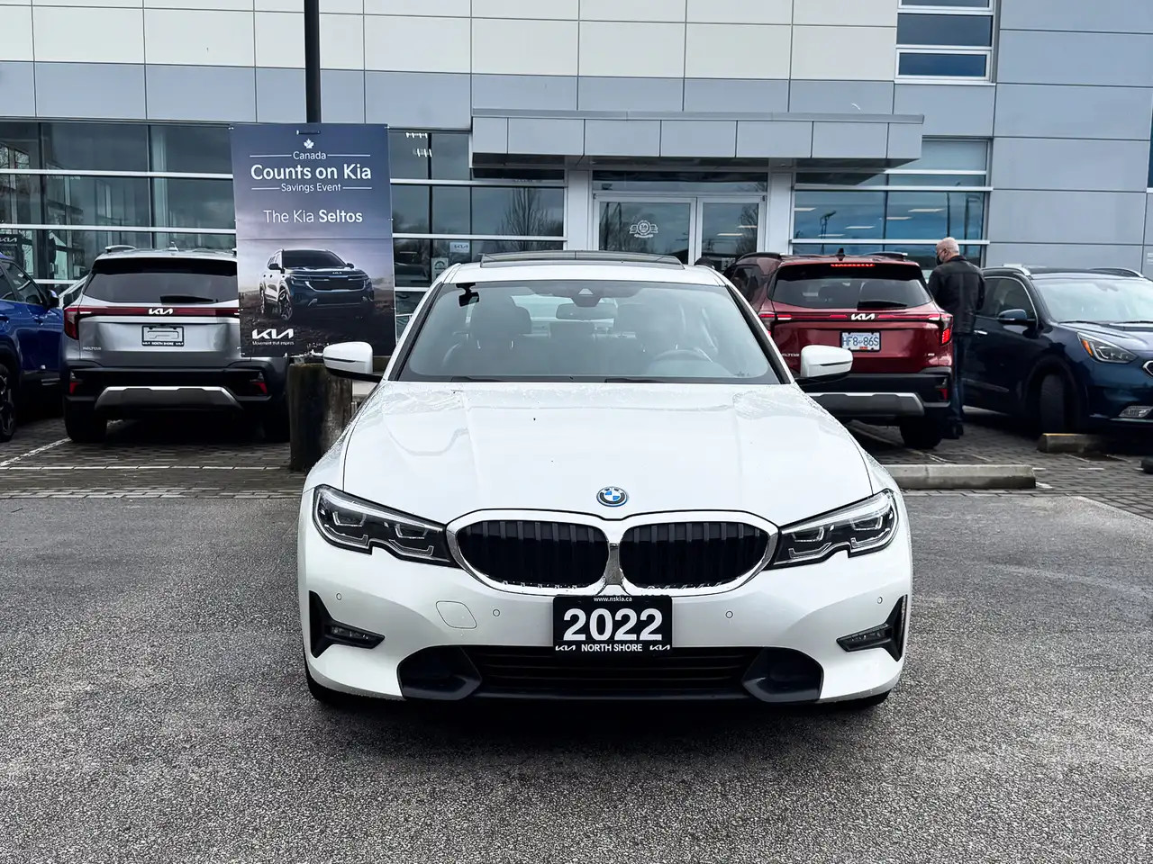 BMW 3 Series снимка BMW 3 Series
