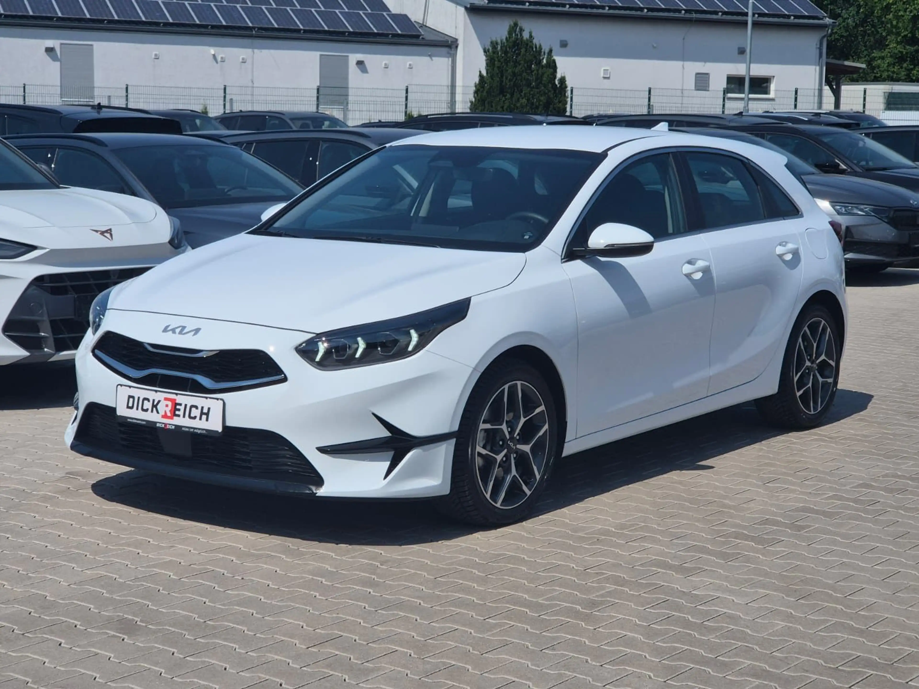 Kia Ceed / cee'd 1.5 DCT Spirit ACC*LED*JBL*APP*KAM — photo 8