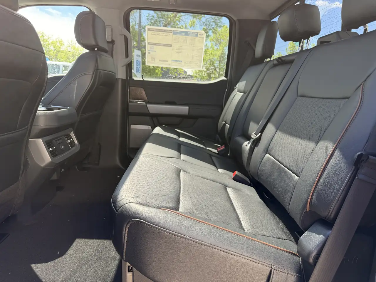 Ford F 350 снимка Ford F 350