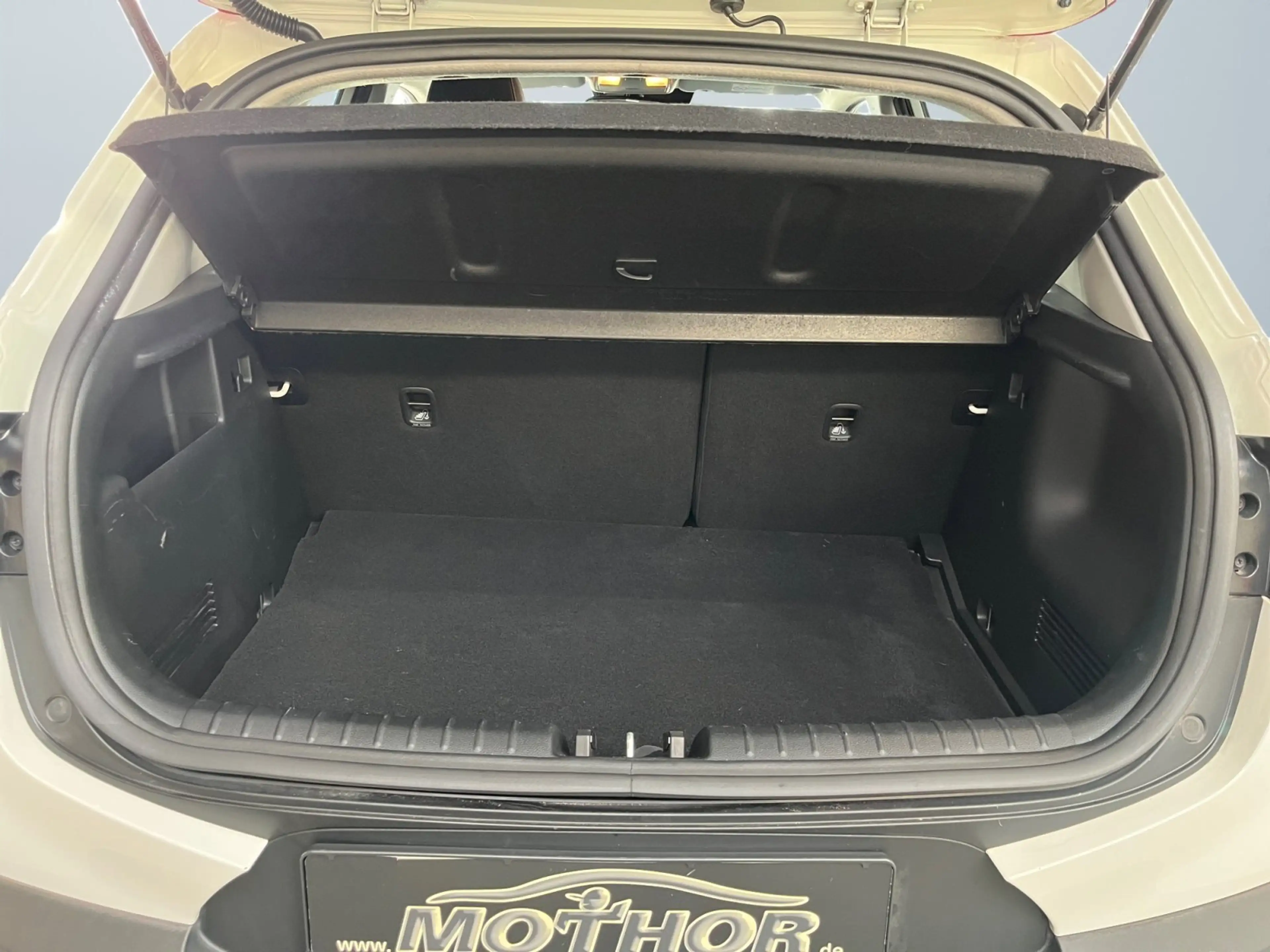 Kia Stonic Spirit 1.0 TGDI Totwinkelassistent — photo 14