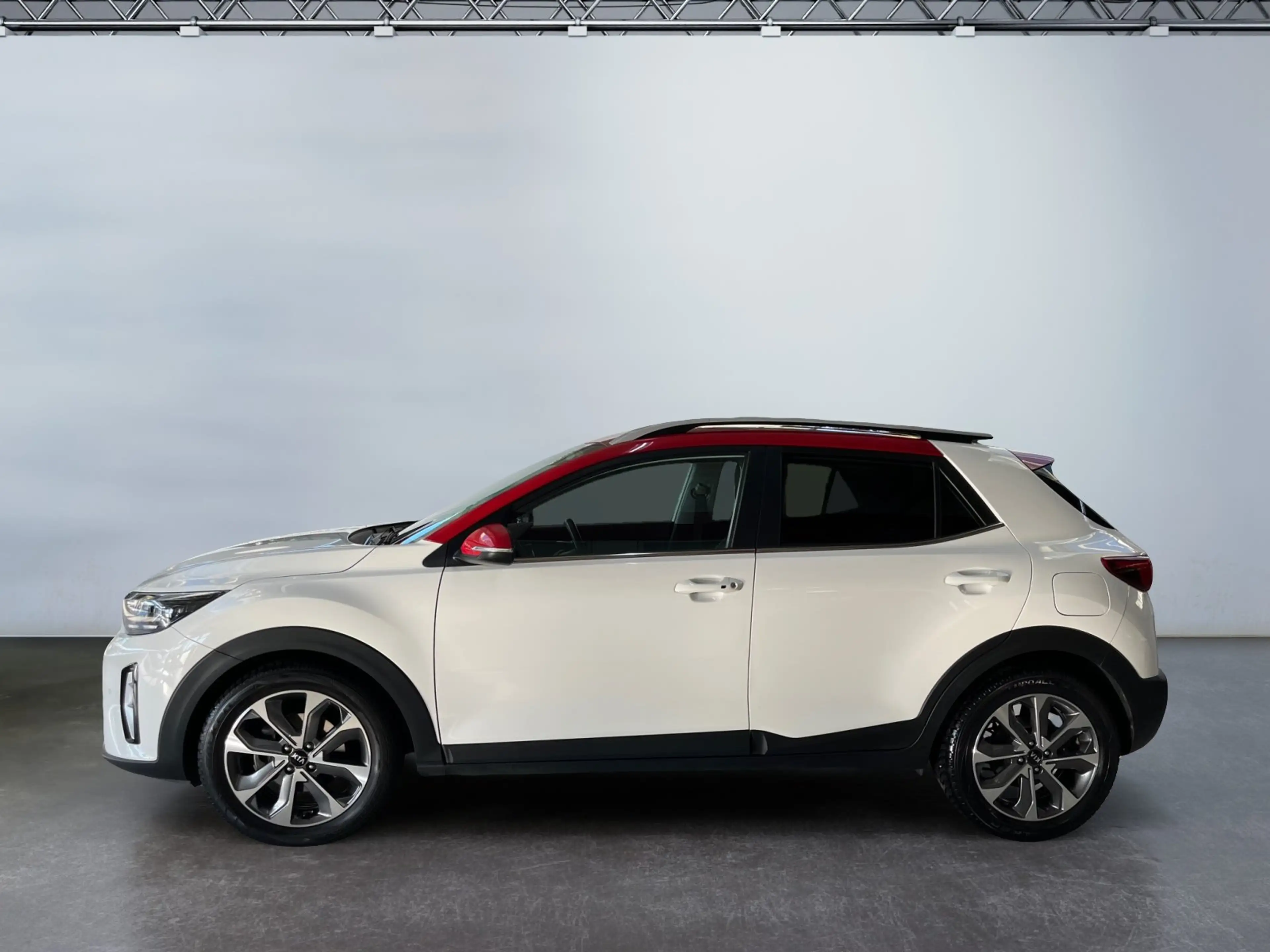 Kia Stonic Spirit 1.0 TGDI Totwinkelassistent — photo 3