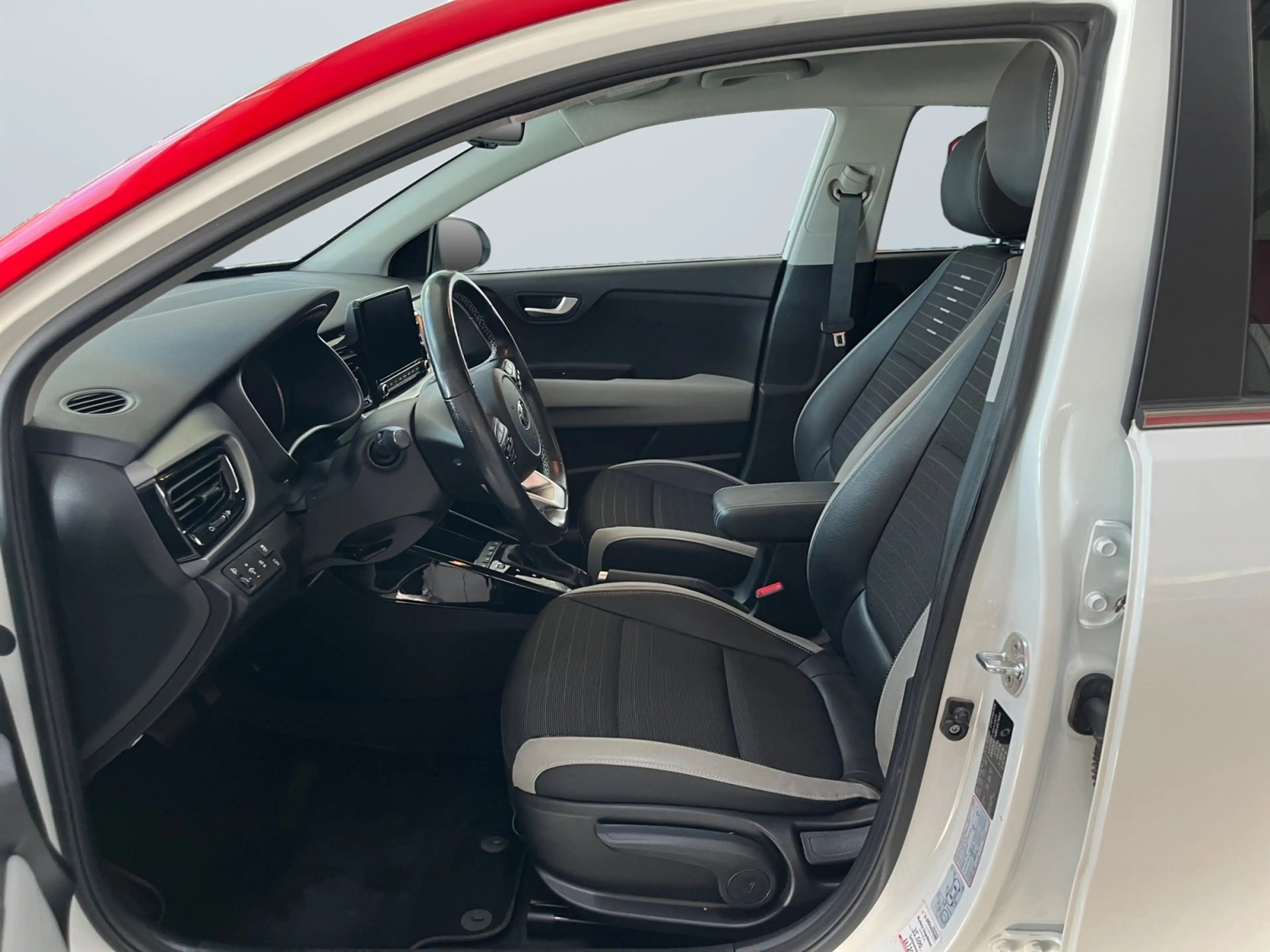 Kia Stonic Spirit 1.0 TGDI Totwinkelassistent — photo 7