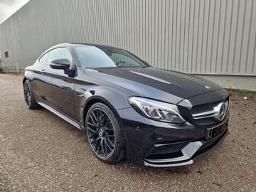 476ch, 4.0 V8 biturbo, full black, speedshift 7G