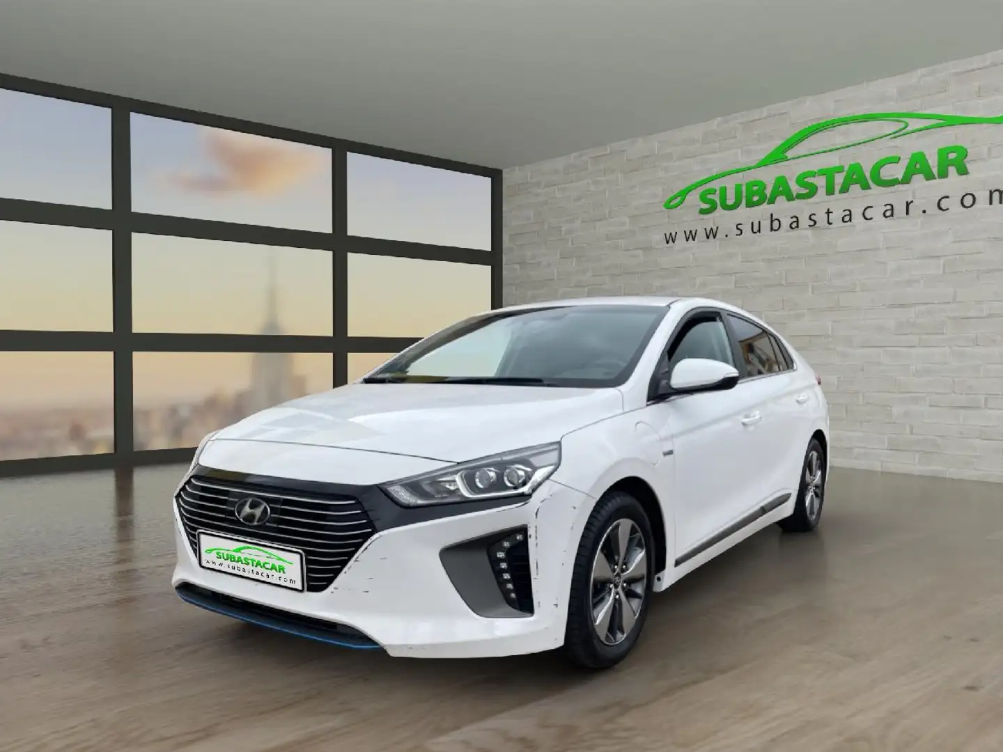 Hyundai IONIQ PHEV 1.6 GDI Tecno Blanco - 1