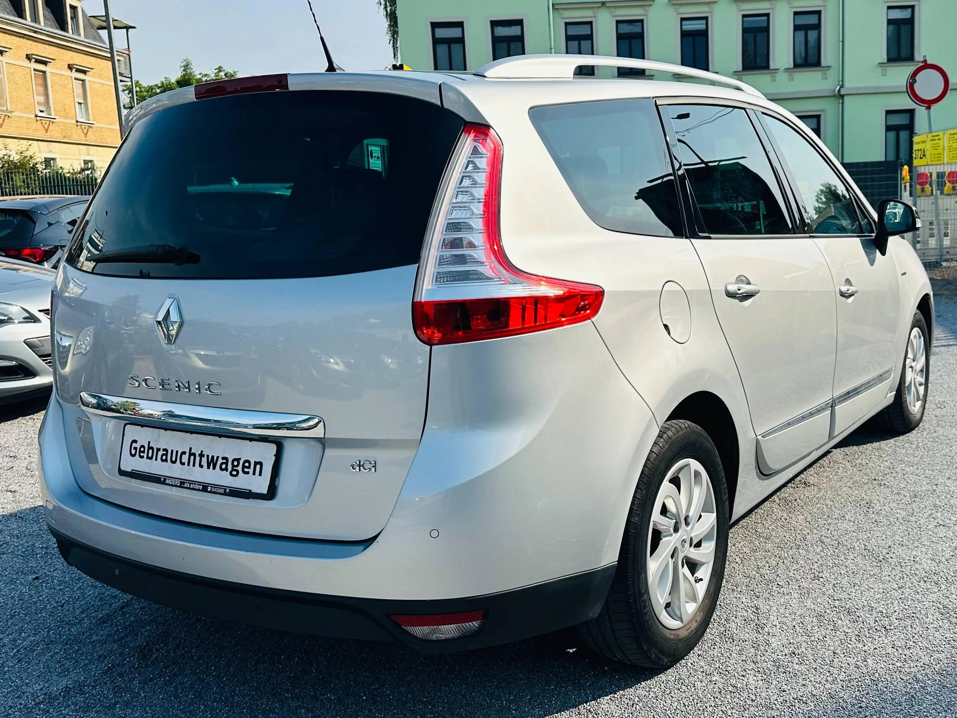 Renault Scenic Grand BOSE Edition ERSTE HAND 51800 KM CAMERA KLIMAAUTOMATIK ALU EPH SH NAVI T.LEDER TÜV NEU — photo 5