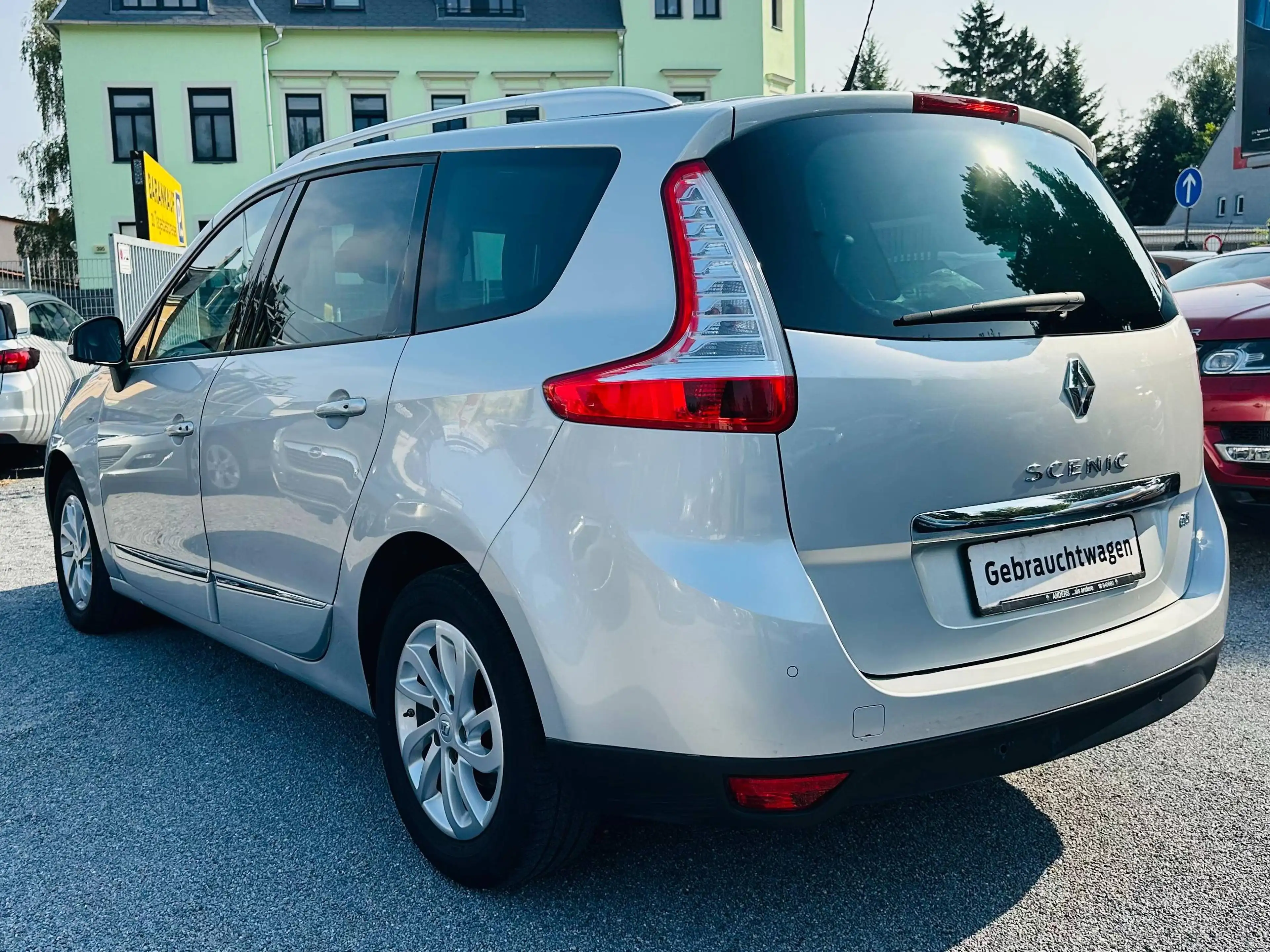 Renault Scenic Grand BOSE Edition ERSTE HAND 51800 KM CAMERA KLIMAAUTOMATIK ALU EPH SH NAVI T.LEDER TÜV NEU — photo 8