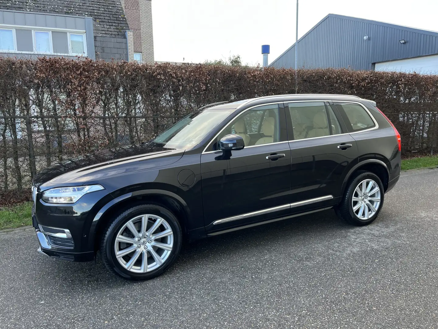 Volvo XC90 2.0 T8 Twin Engine AWD Inscription / 7-PERSOONS / Black - 2