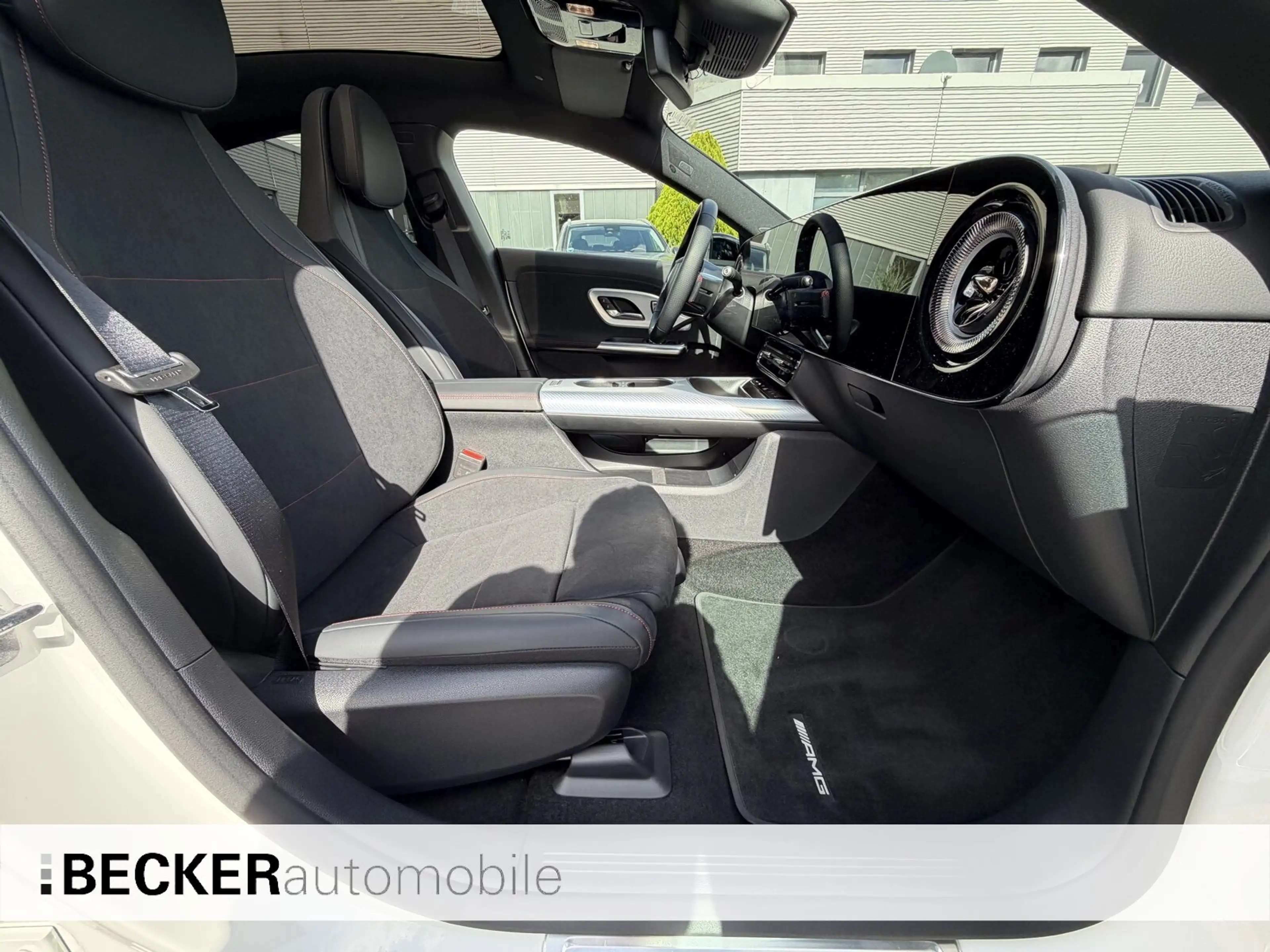 Mercedes-Benz CLA 220 CLA 220 4MATIC AMG LINE  Navi/Pano.-Dach/Distronic — photo 11