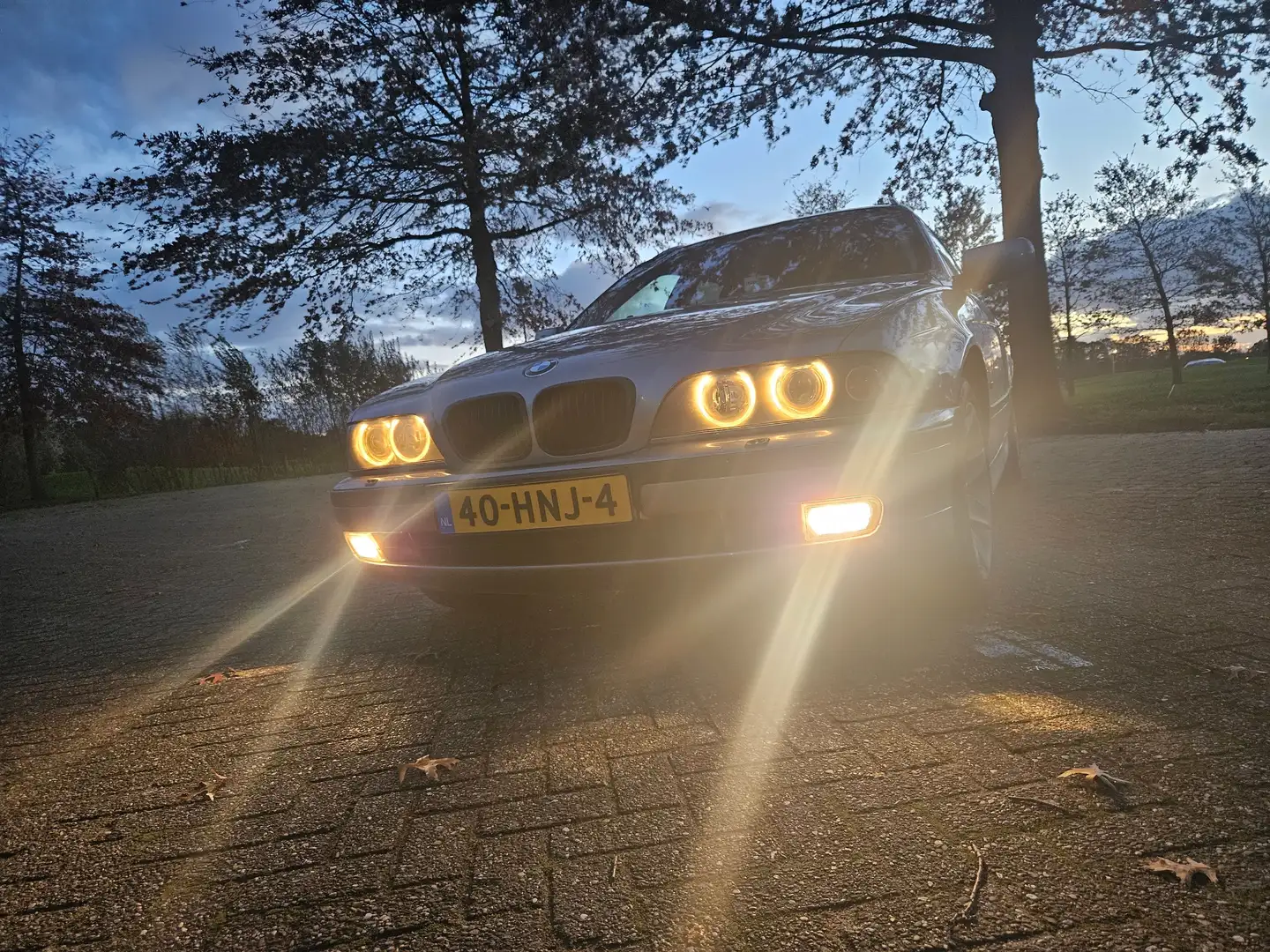 BMW 540 540ia srebrna - 2