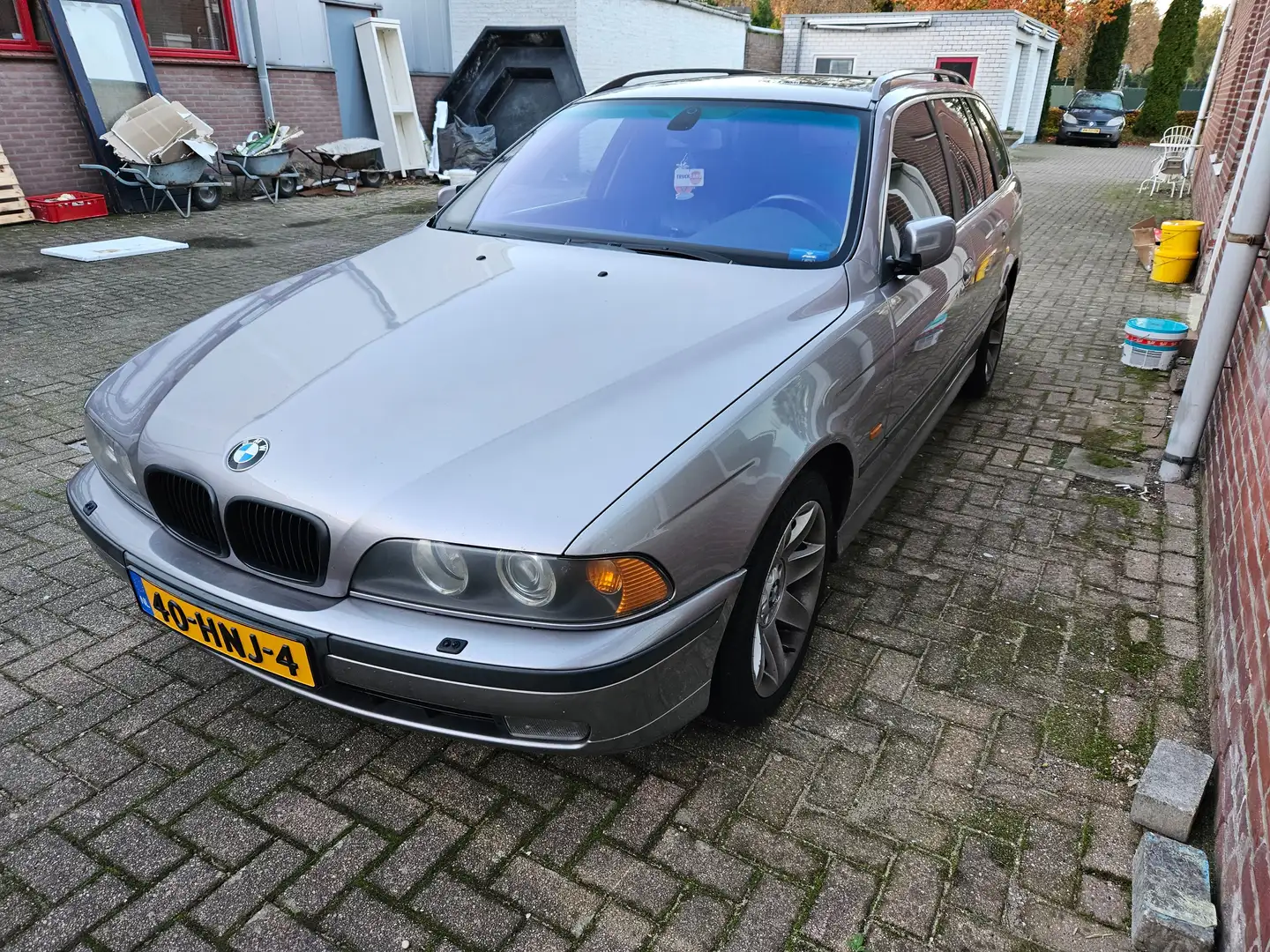 BMW 540 540ia Gümüş rengi - 1