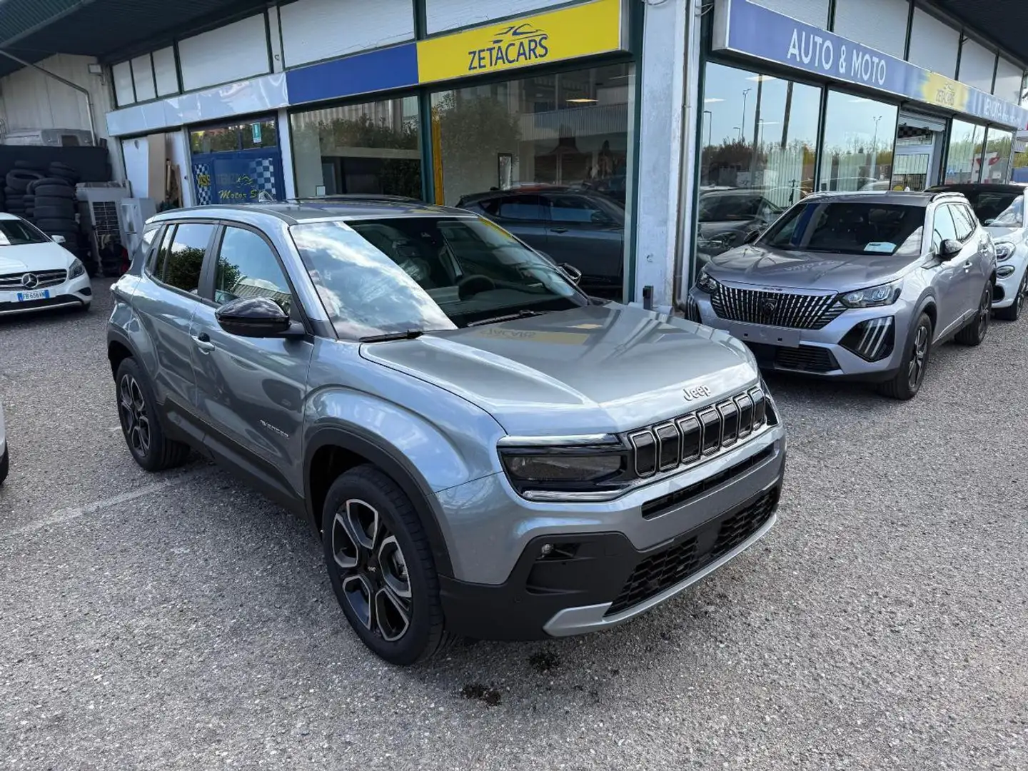 Jeep Avenger 1.2 Turbo 110 CV MHEV Summit Blu/Azzurro - 1
