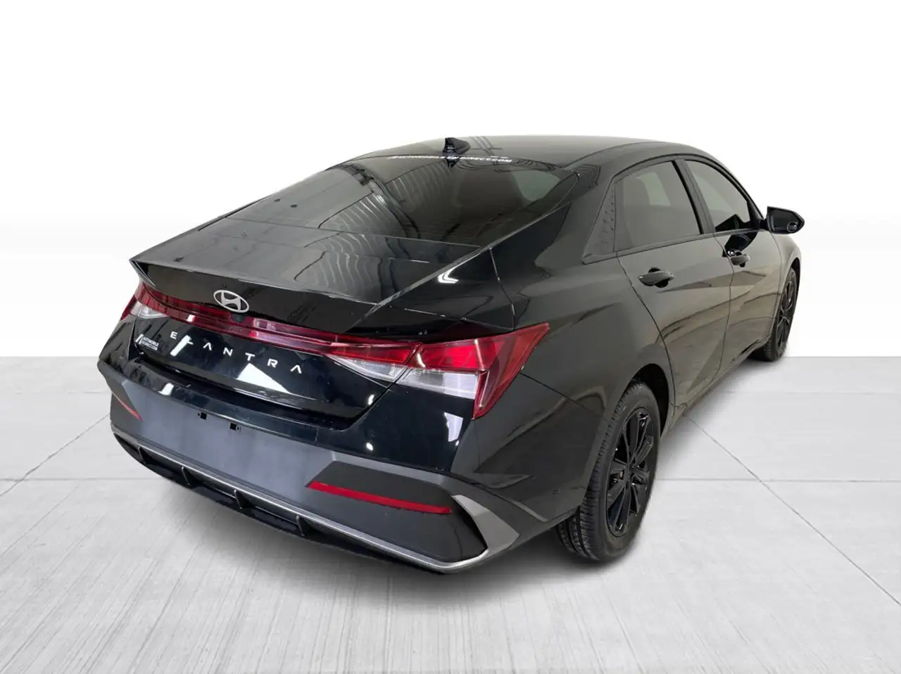 Hyundai ELANTRA photo Hyundai ELANTRA