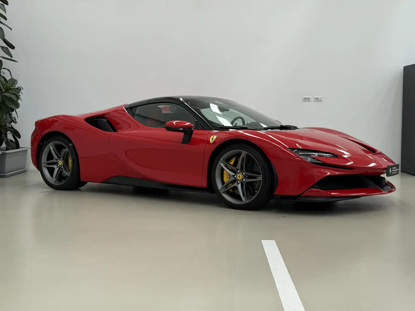 Ferrari SF90 Spider SF90 Spider Rosso - 2